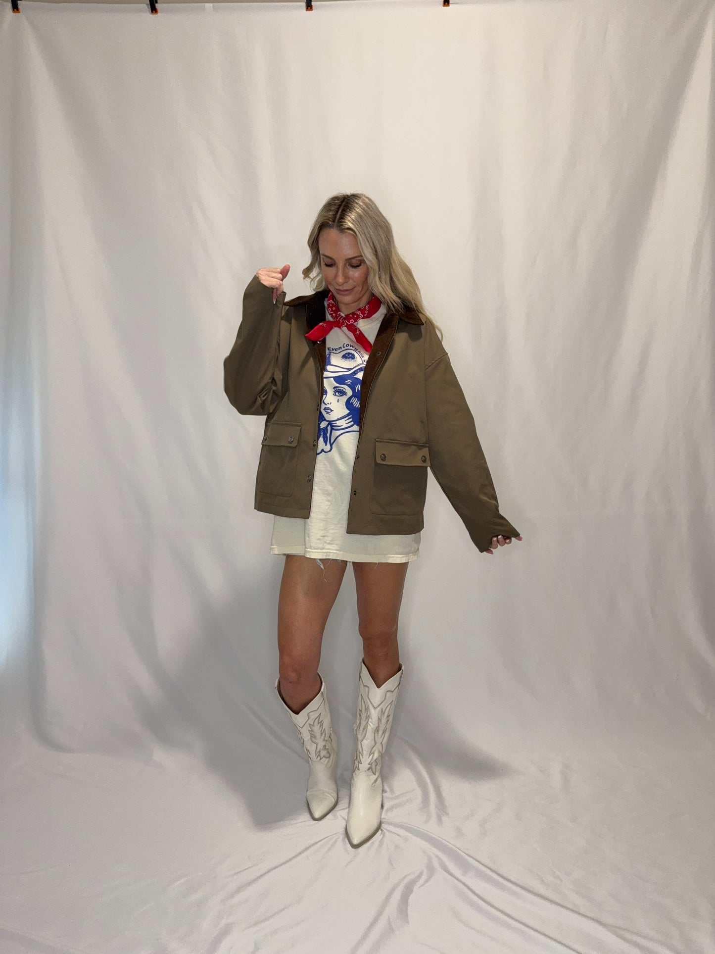 Barn Jacket with Corduroy Collar and Snap Pockets