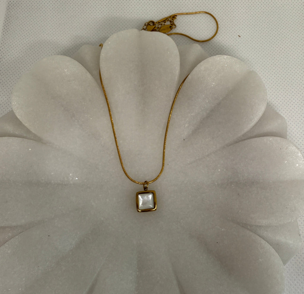 Berenice 18K Gold Non-Tarnish Square Shell Necklace