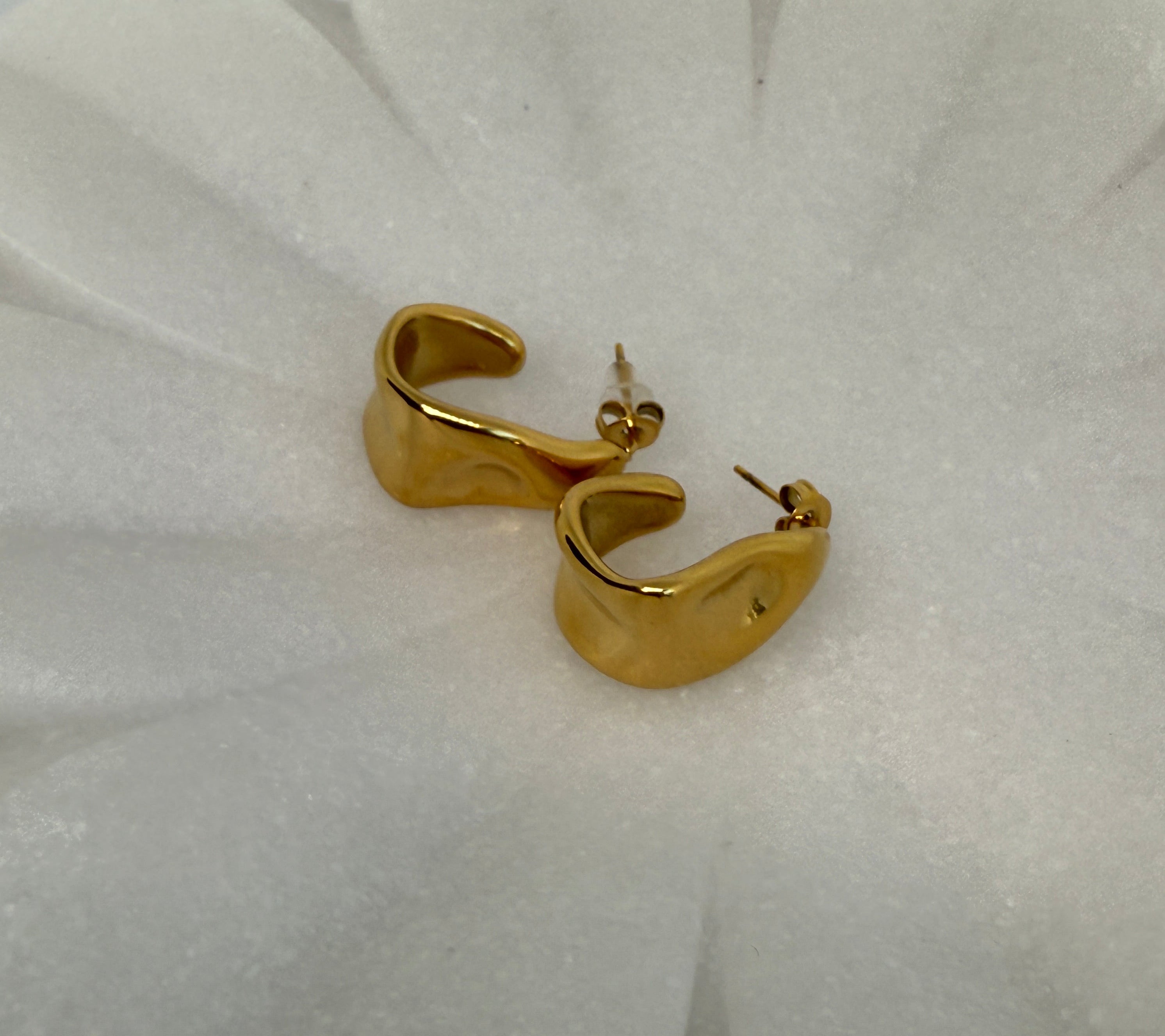 Ninelle 18K Gold Non-Tarnish Sculpted Wave Hoop Earrings