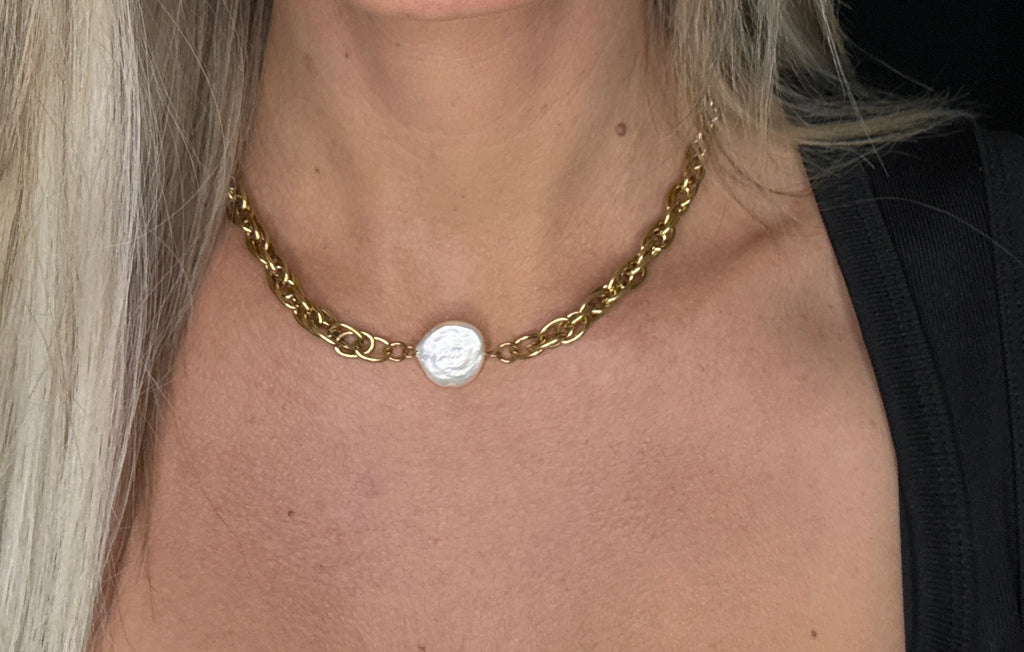 Loan 18K Non-Tarnish Bold Pearl Chain Necklace