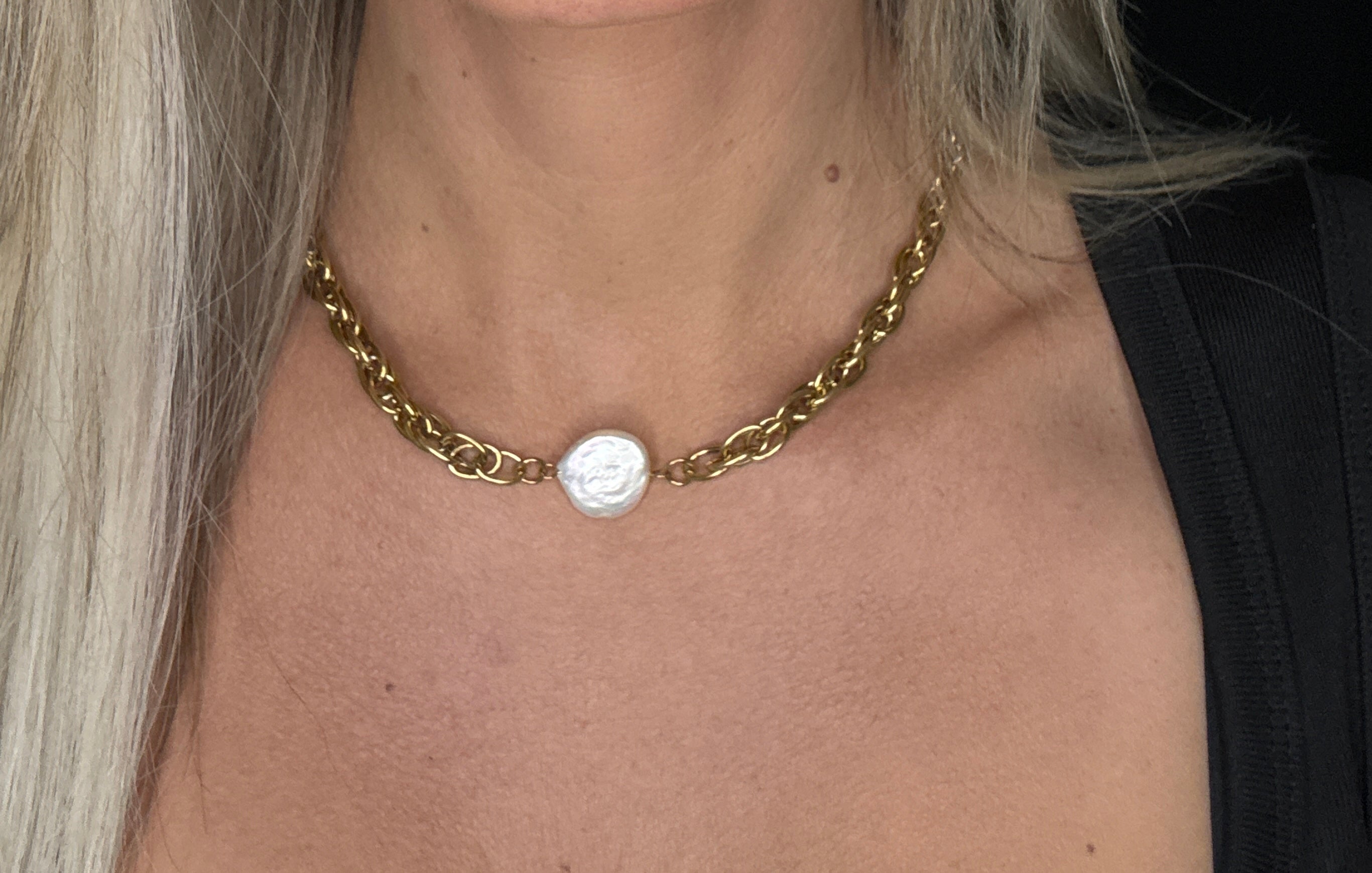 Loan 18K Non-Tarnish Bold Pearl Chain Necklace