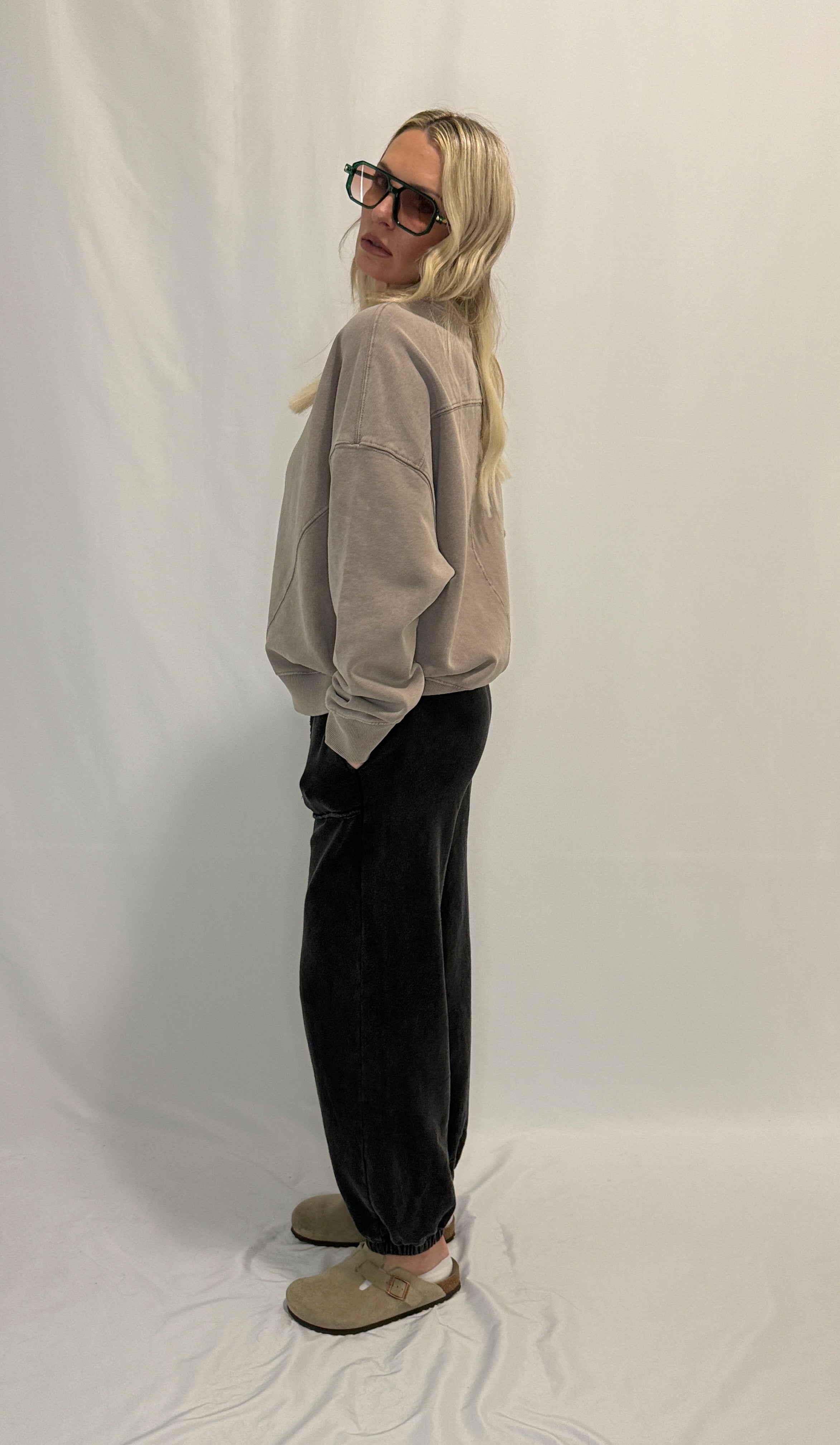 Pigment Washed Relaxed Fit Sweatshirt