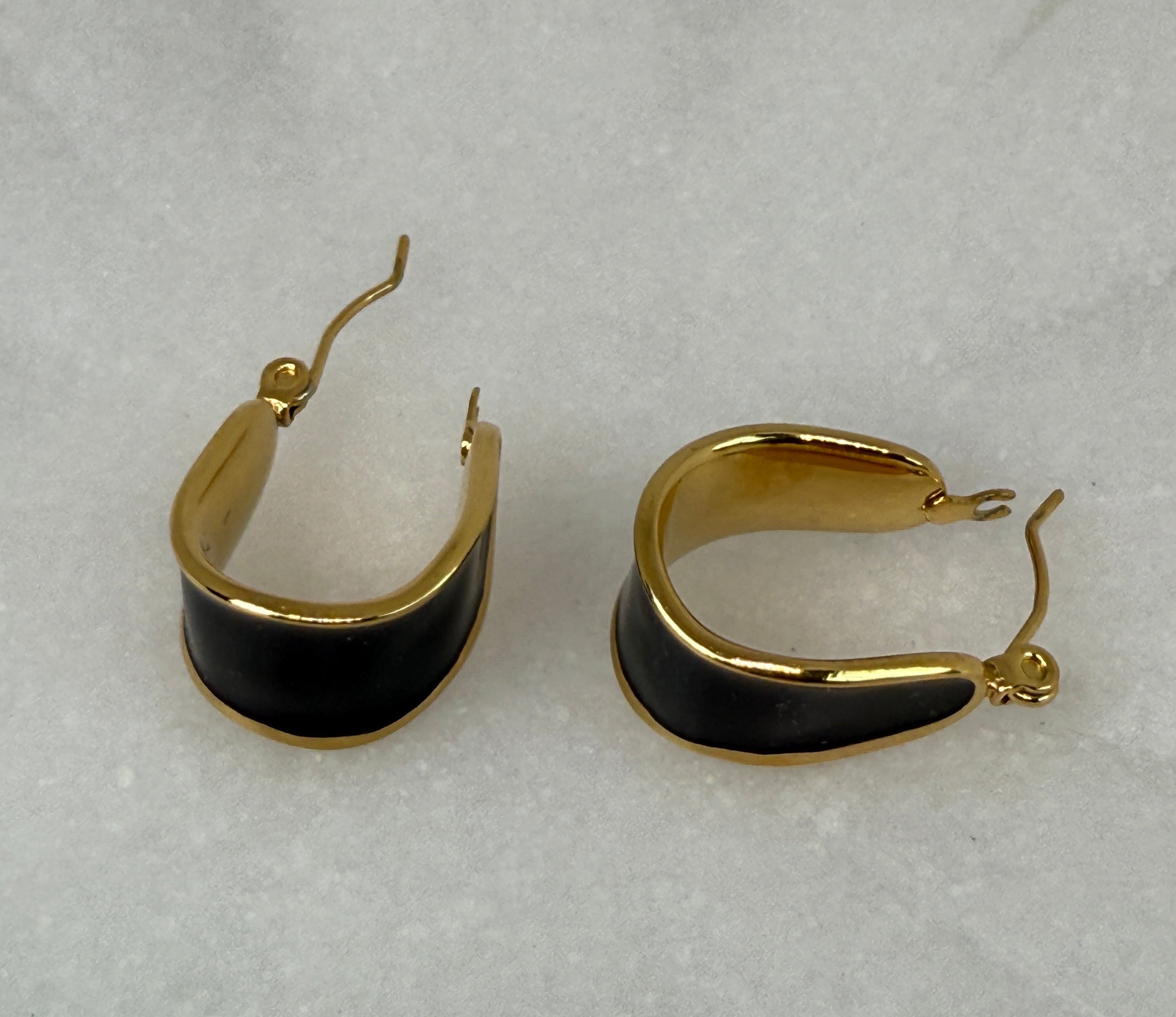 Candide 18K Gold Non-Tarnish Classic Hoop Earring