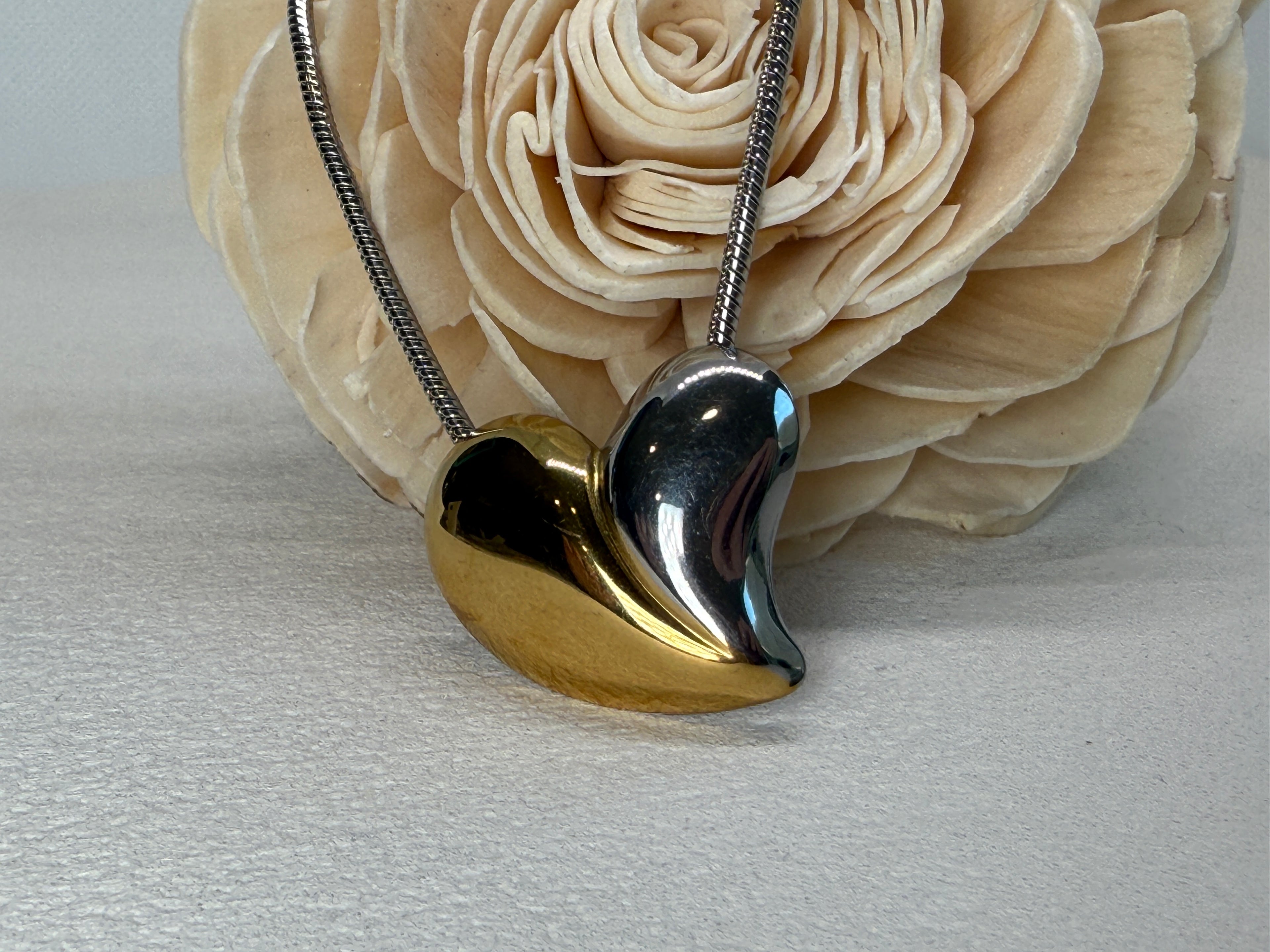 18K Stainless Steel Tarnish Free Waterproof Neck