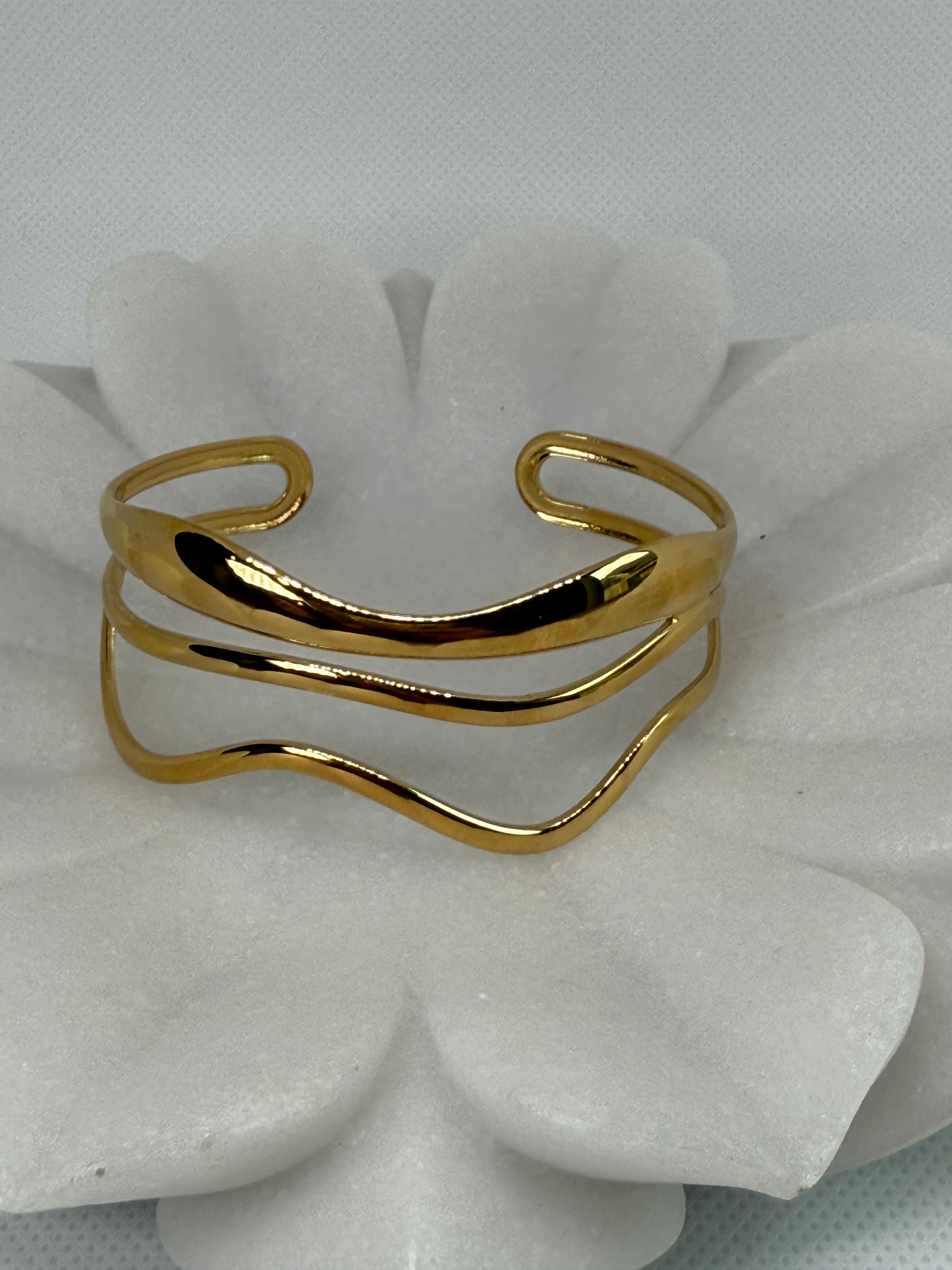 Delacour 18K Gold Non-Tarnish Wavy Cuff Bracelet