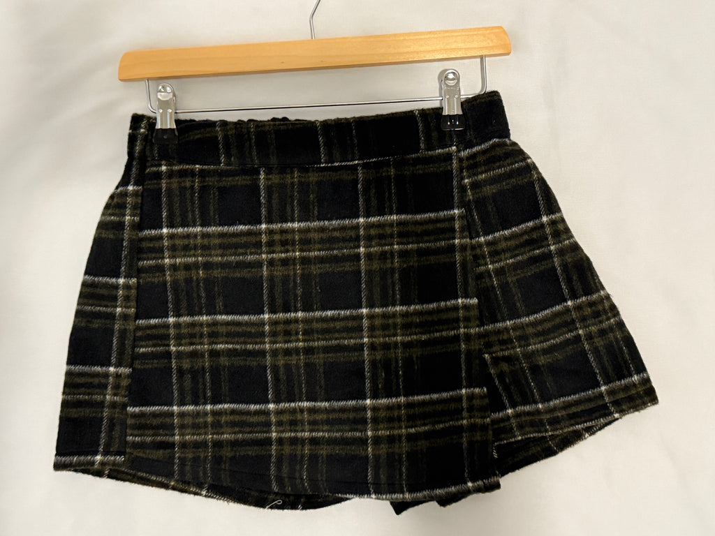 Front Wrap Plaid Short Pants