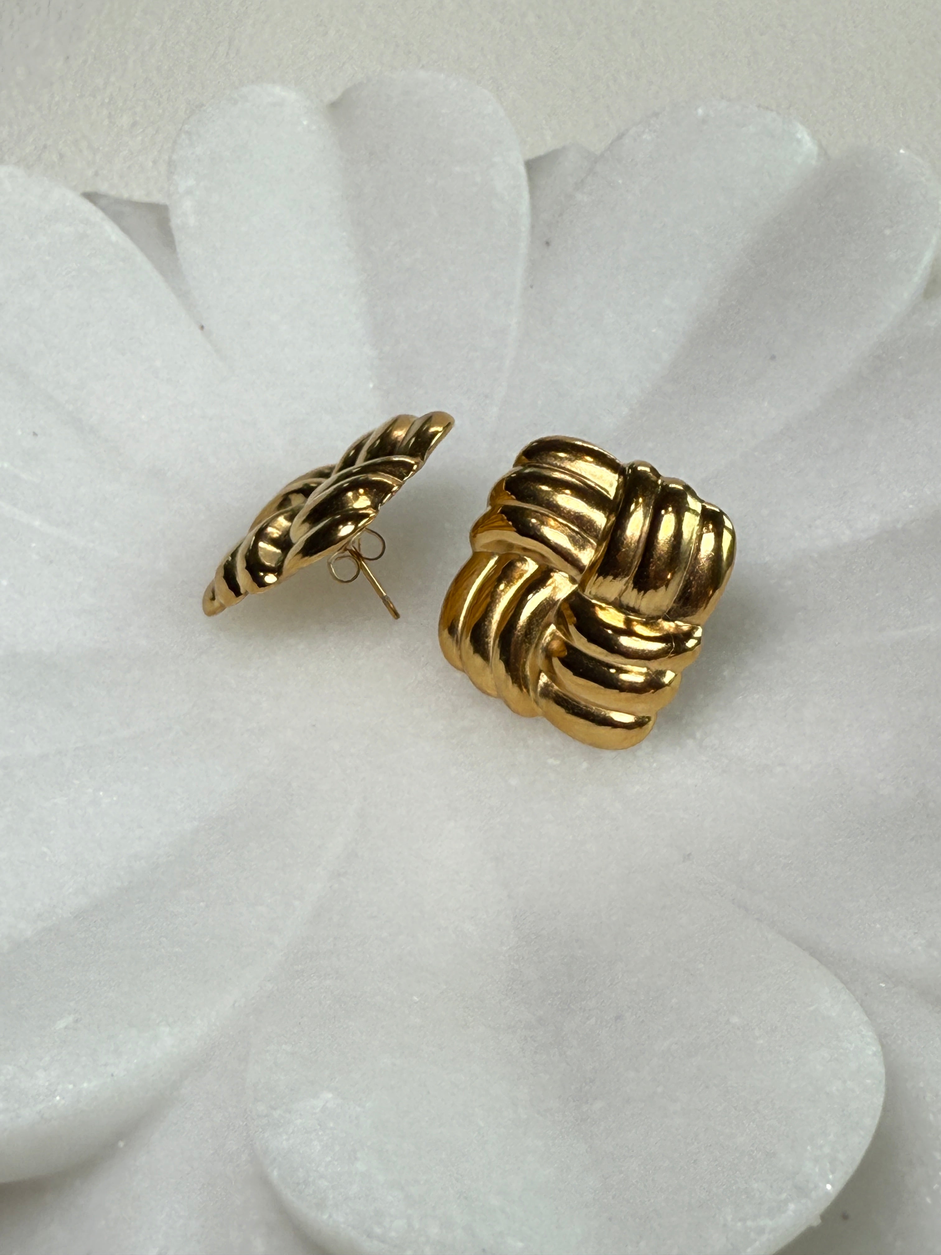 Luella 18K Gold Non-Tarnish Textured Knot Stud Earring