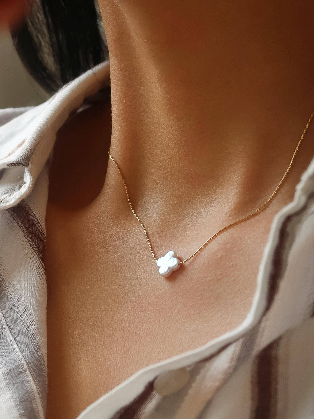 18K Gold Non-Tarnish Freshwater Pearl Clover