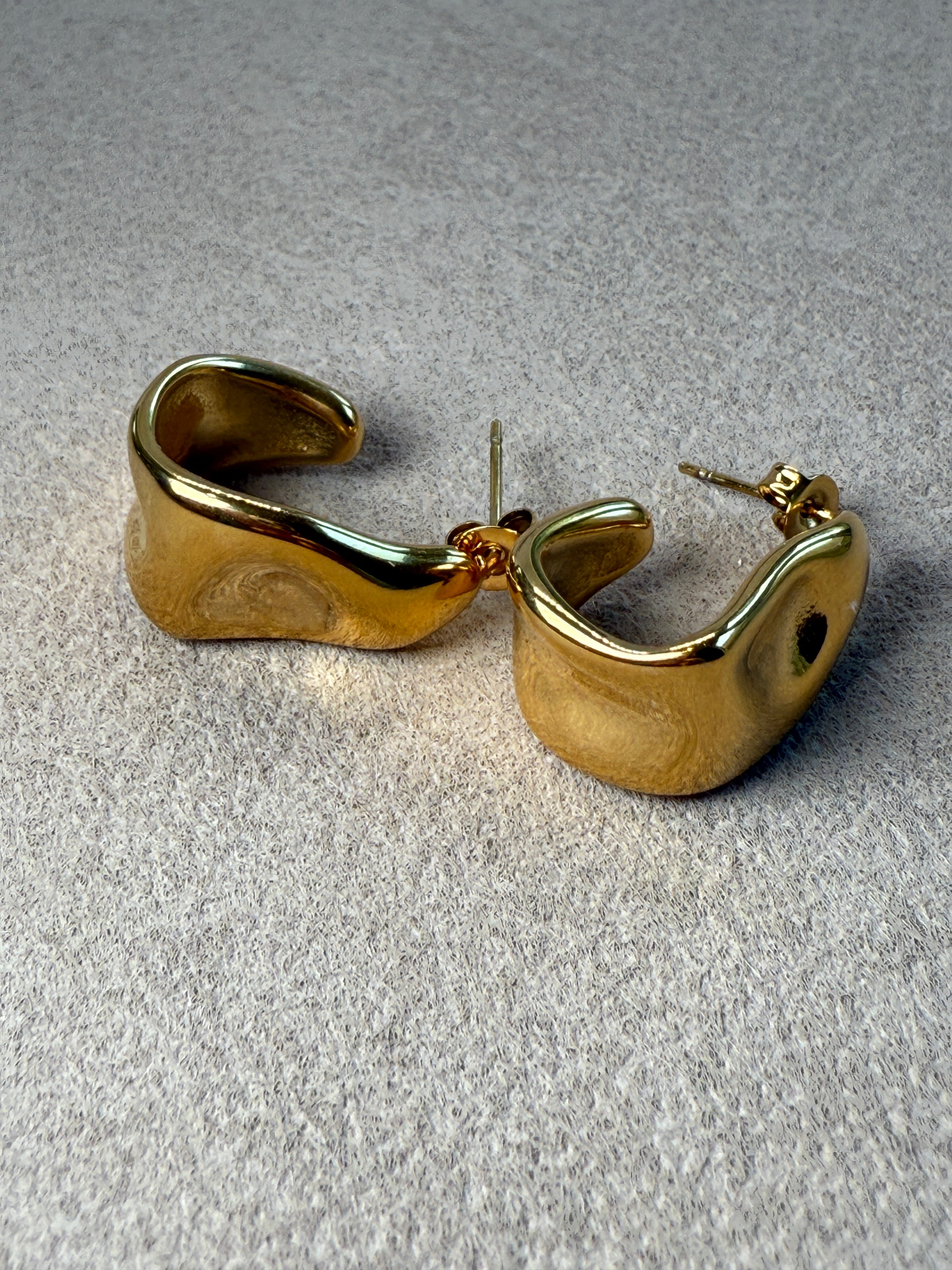 Ninelle 18K Gold Non-Tarnish Sculpted Wave Hoop Earrings