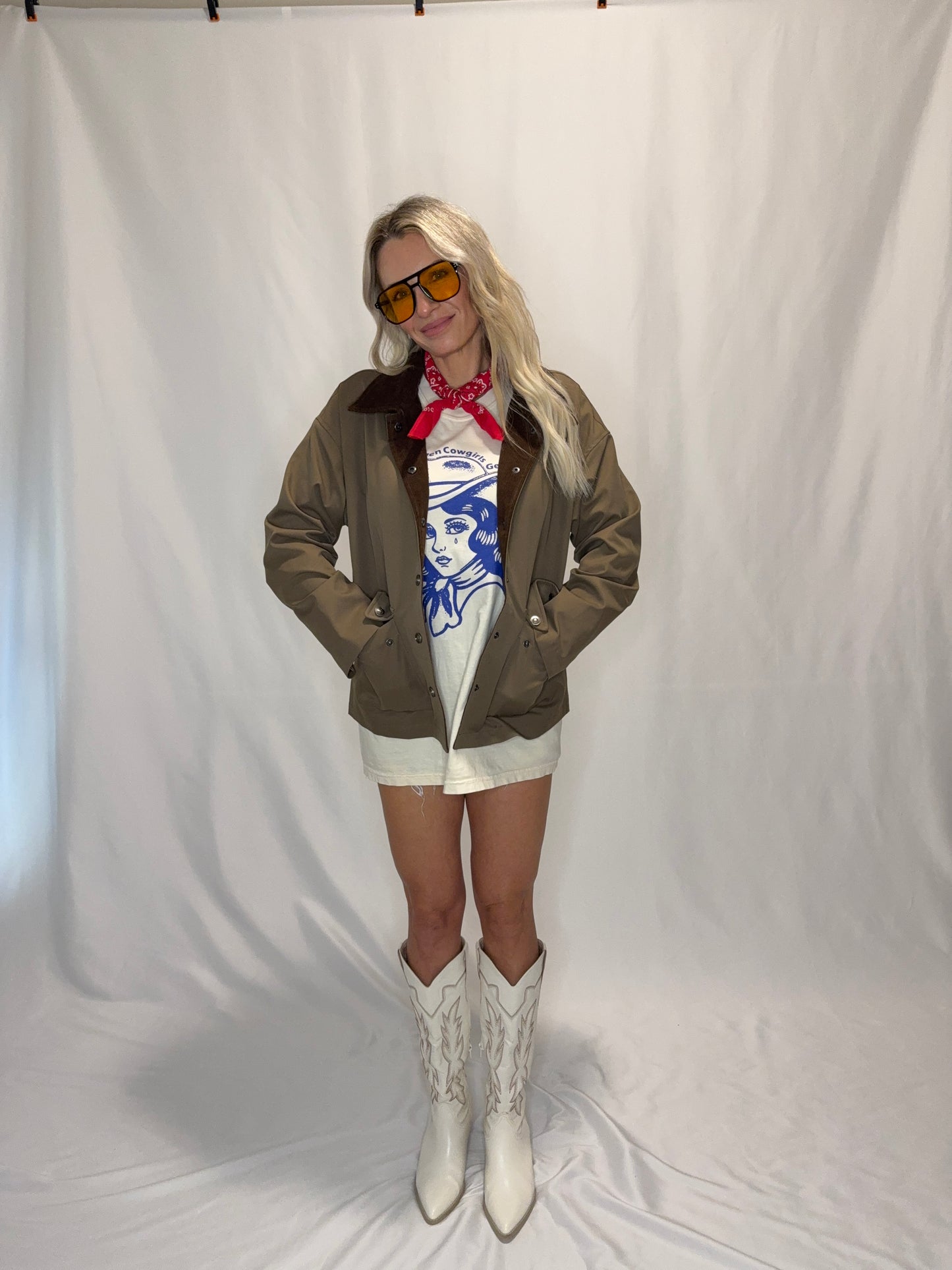 Barn Jacket with Corduroy Collar and Snap Pockets