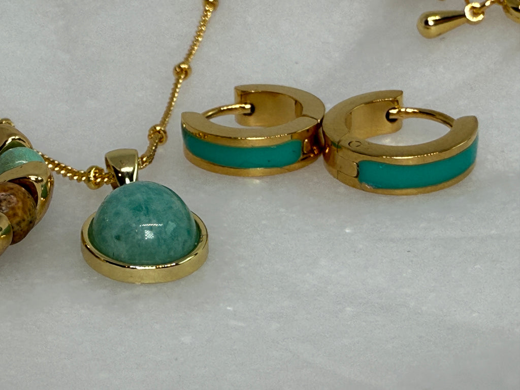 Caillou 18K Gold Assorted Natural Stone Necklace