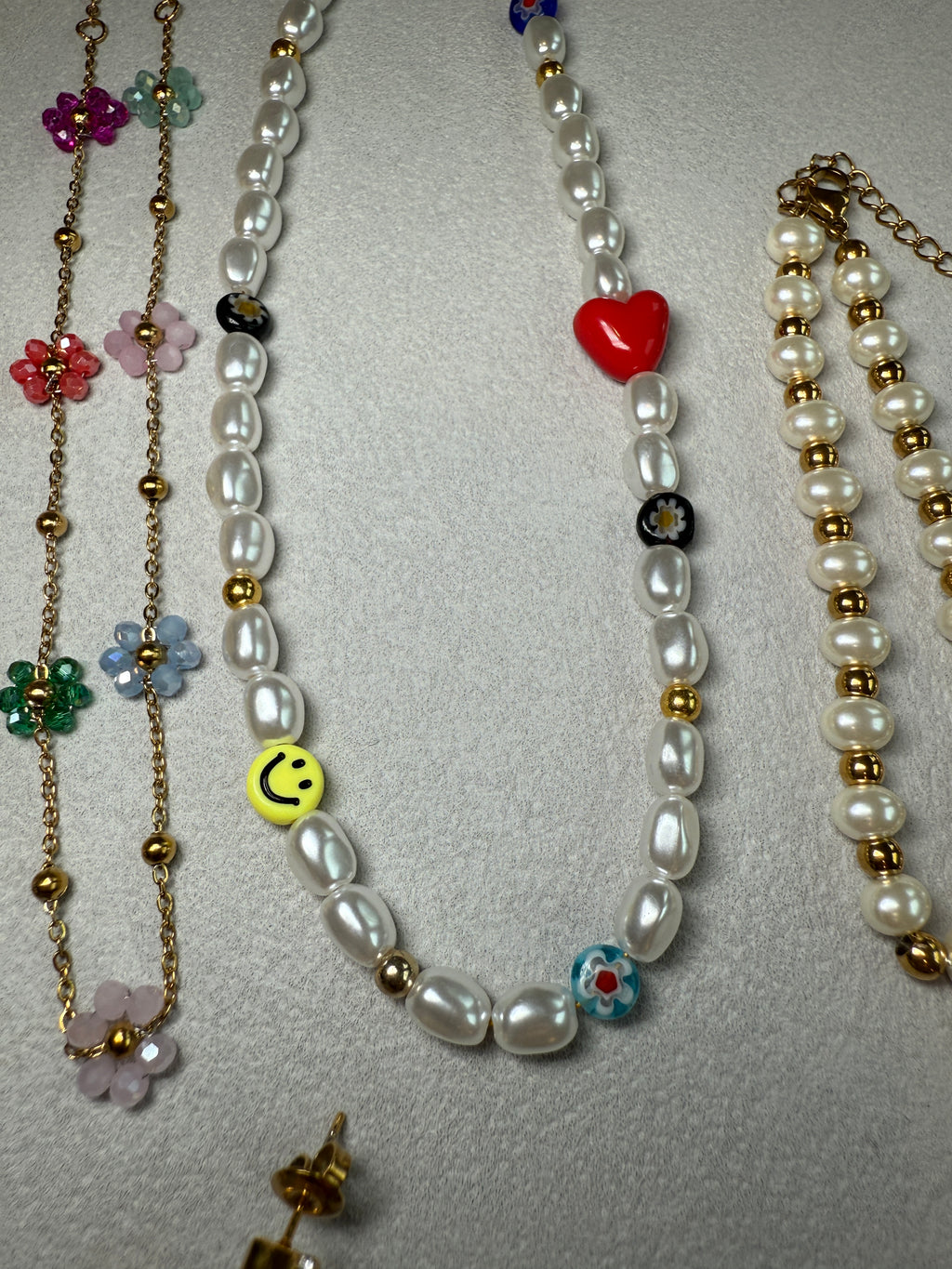 Smiley Face Sunflower Pearl Choker