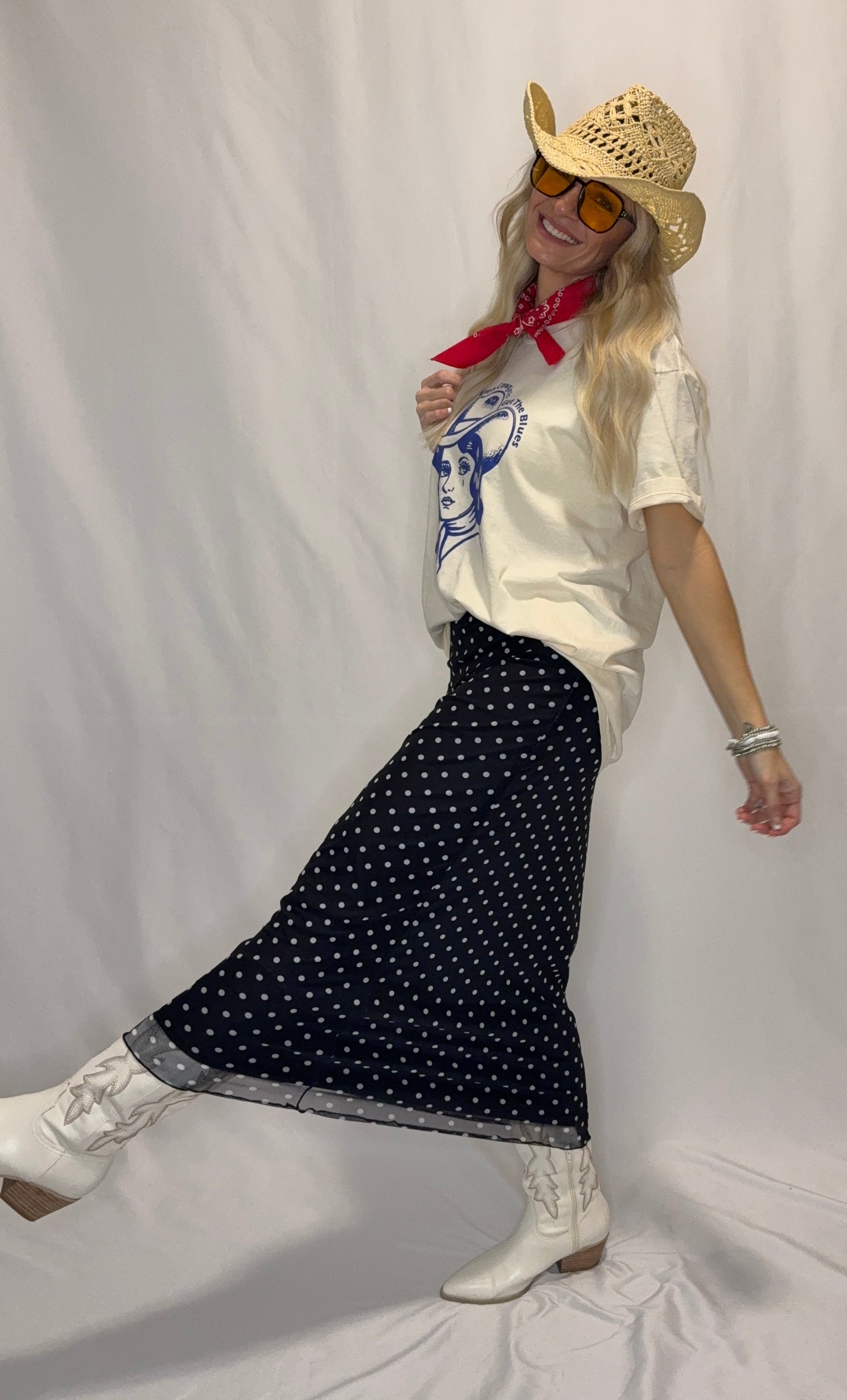 COWGIRLS WESTERN VINTAGE GRAPHIC OVERSIZED TEE