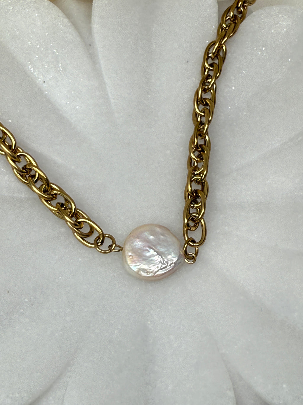 Loan 18K Non-Tarnish Bold Pearl Chain Necklace