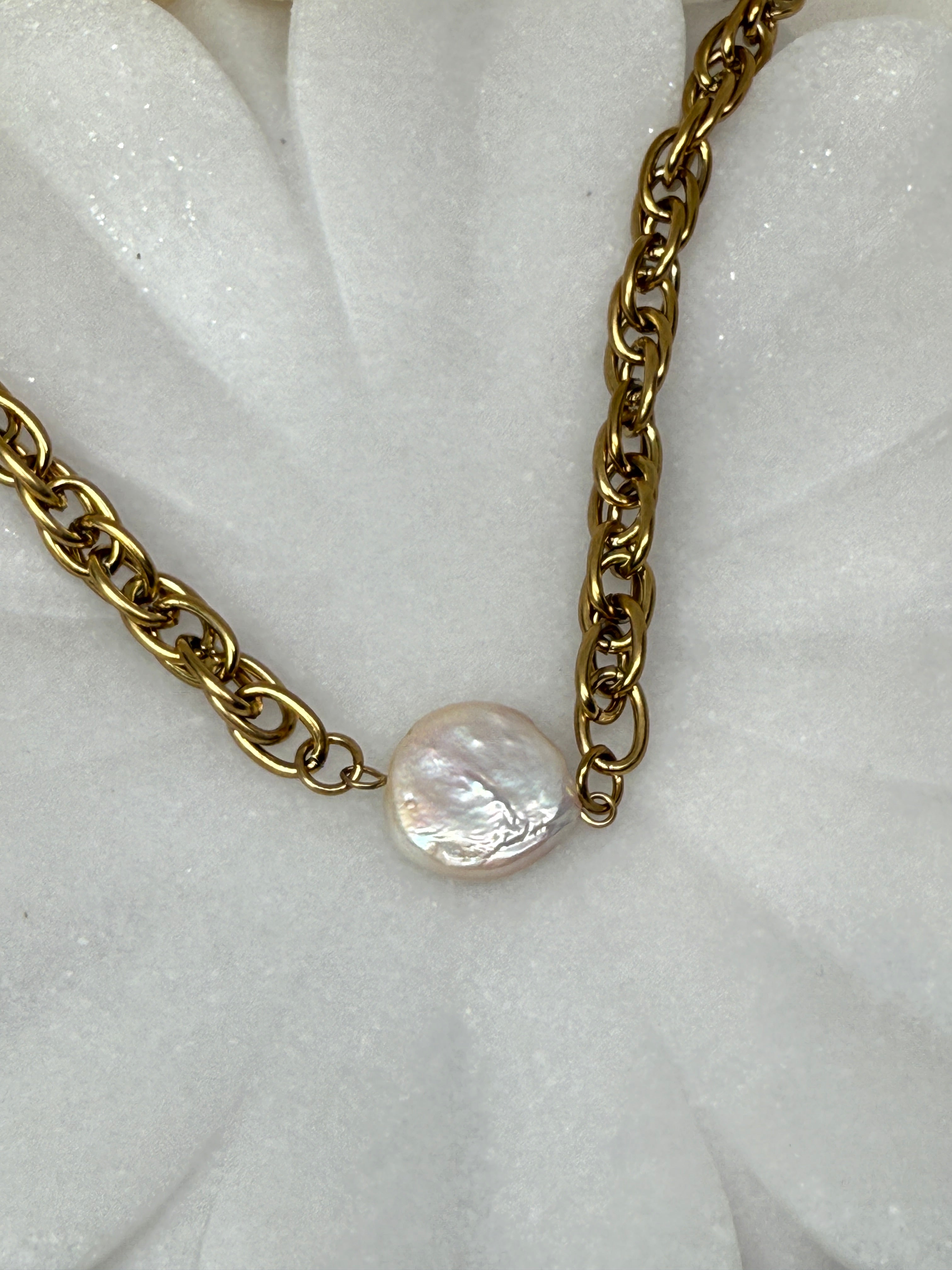 Loan 18K Non-Tarnish Bold Pearl Chain Necklace