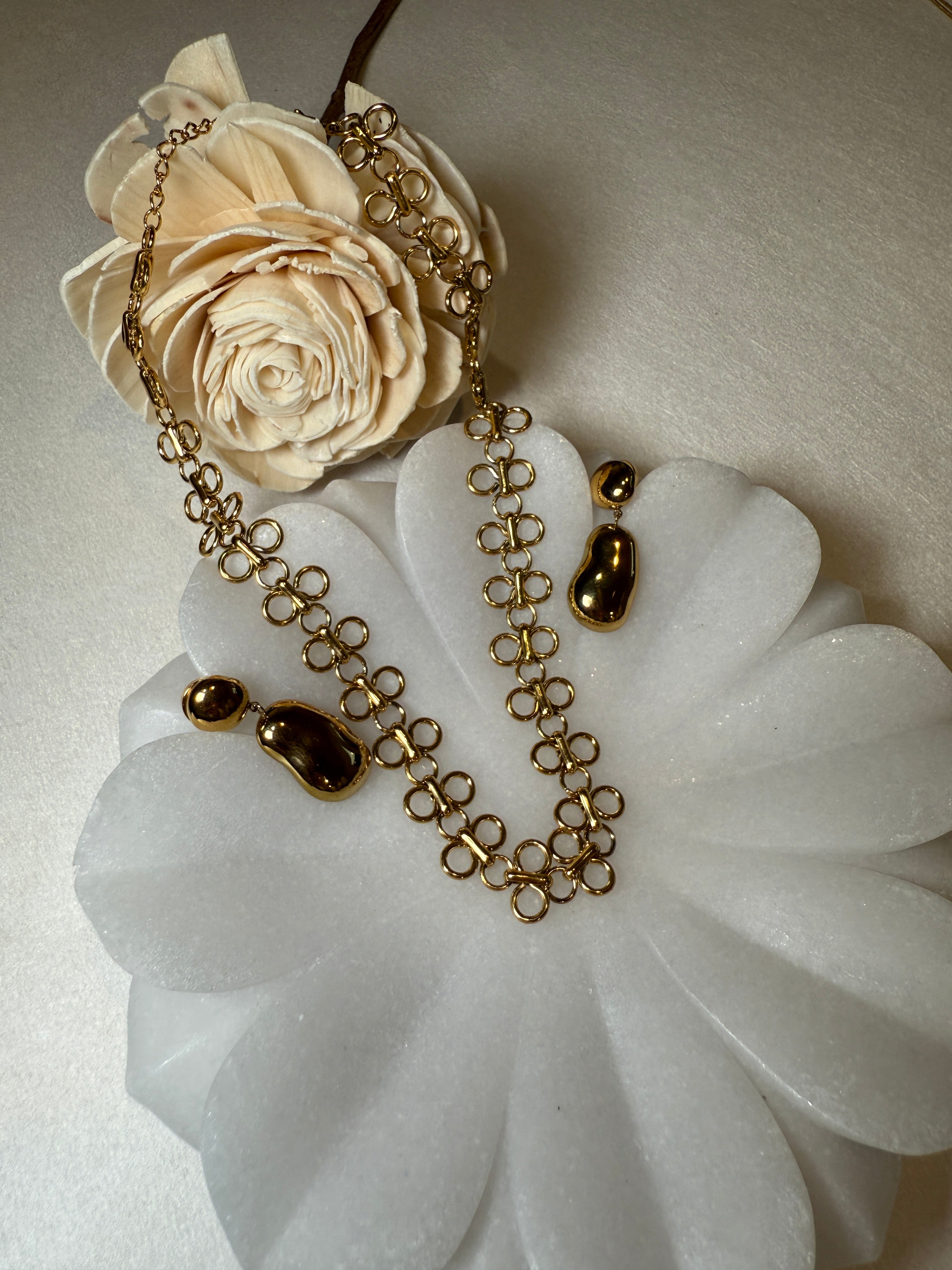Ritza 18K Gold Non-Tarnish Patterned Choker