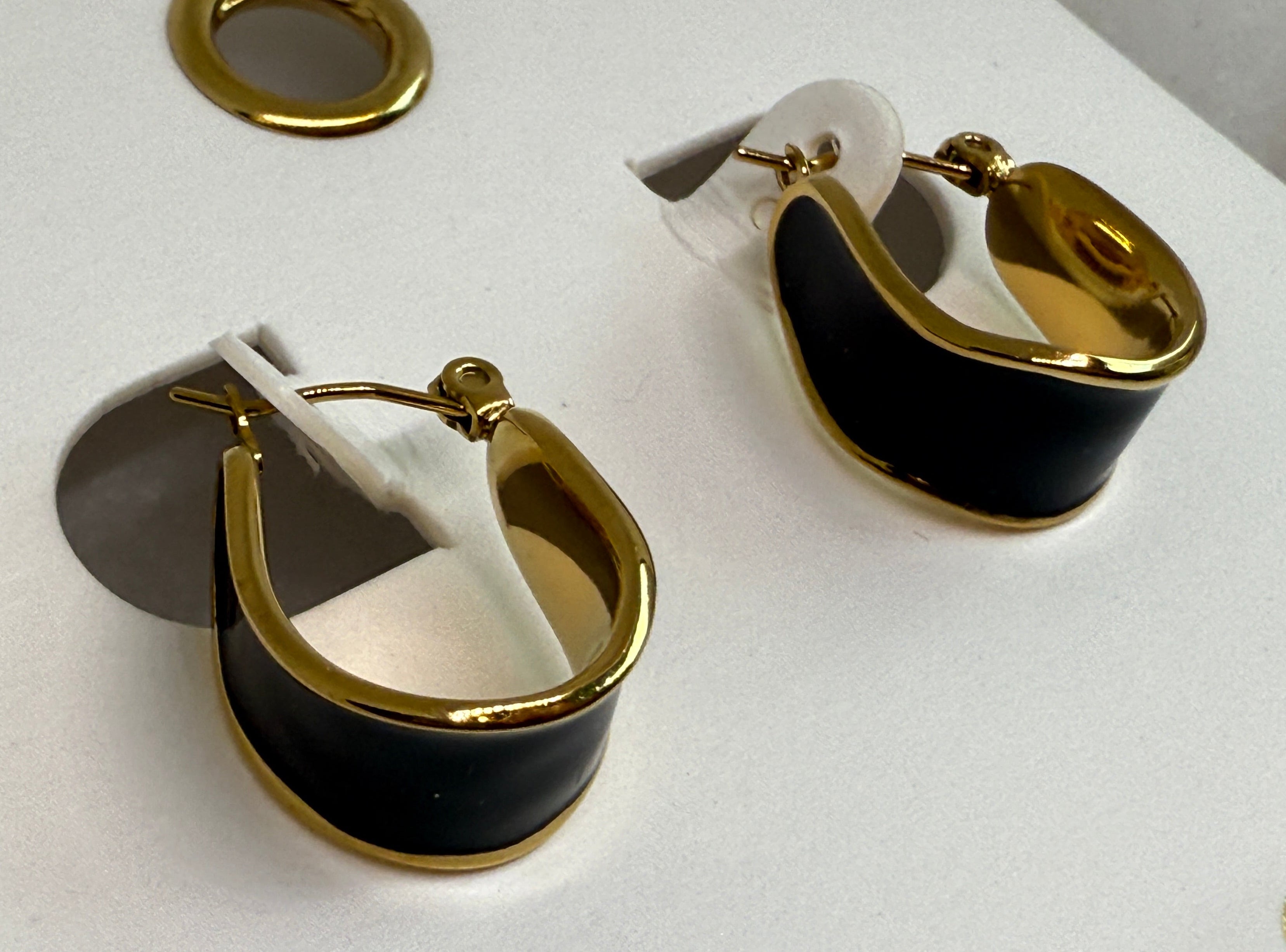 Candide 18K Gold Non-Tarnish Classic Hoop Earring