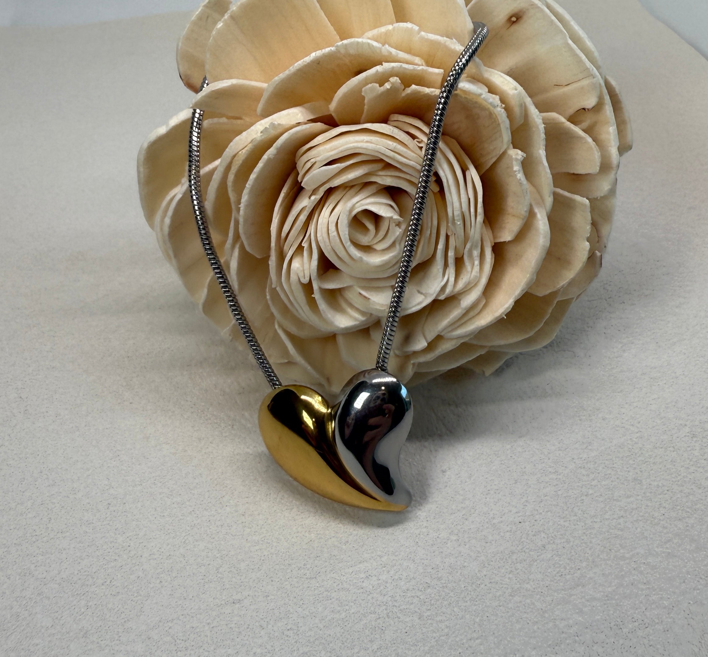 18K Stainless Steel Tarnish Free Waterproof Neck