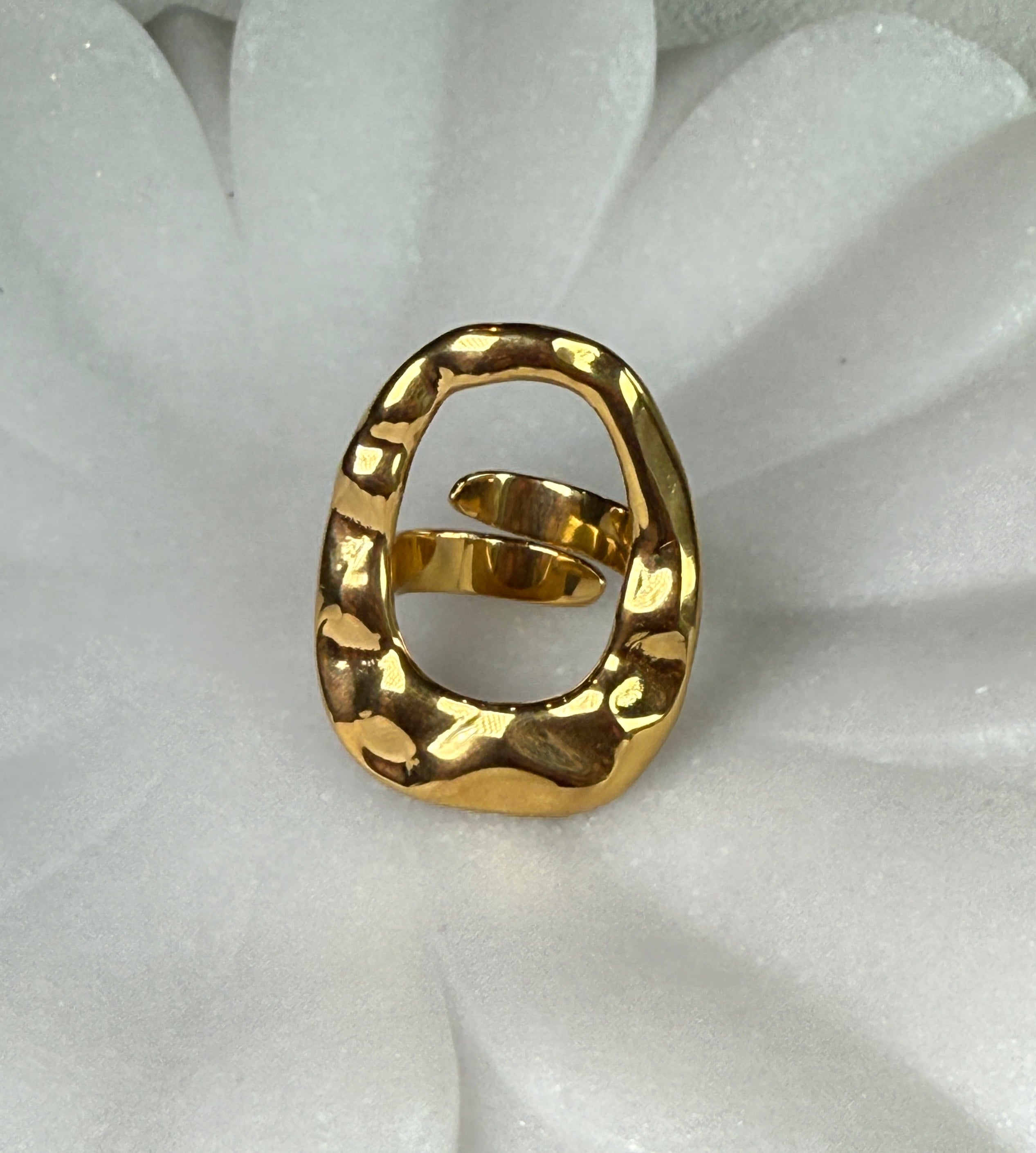 Aurithra - Gold 18K Gold Non-Tarnish - Statement ring