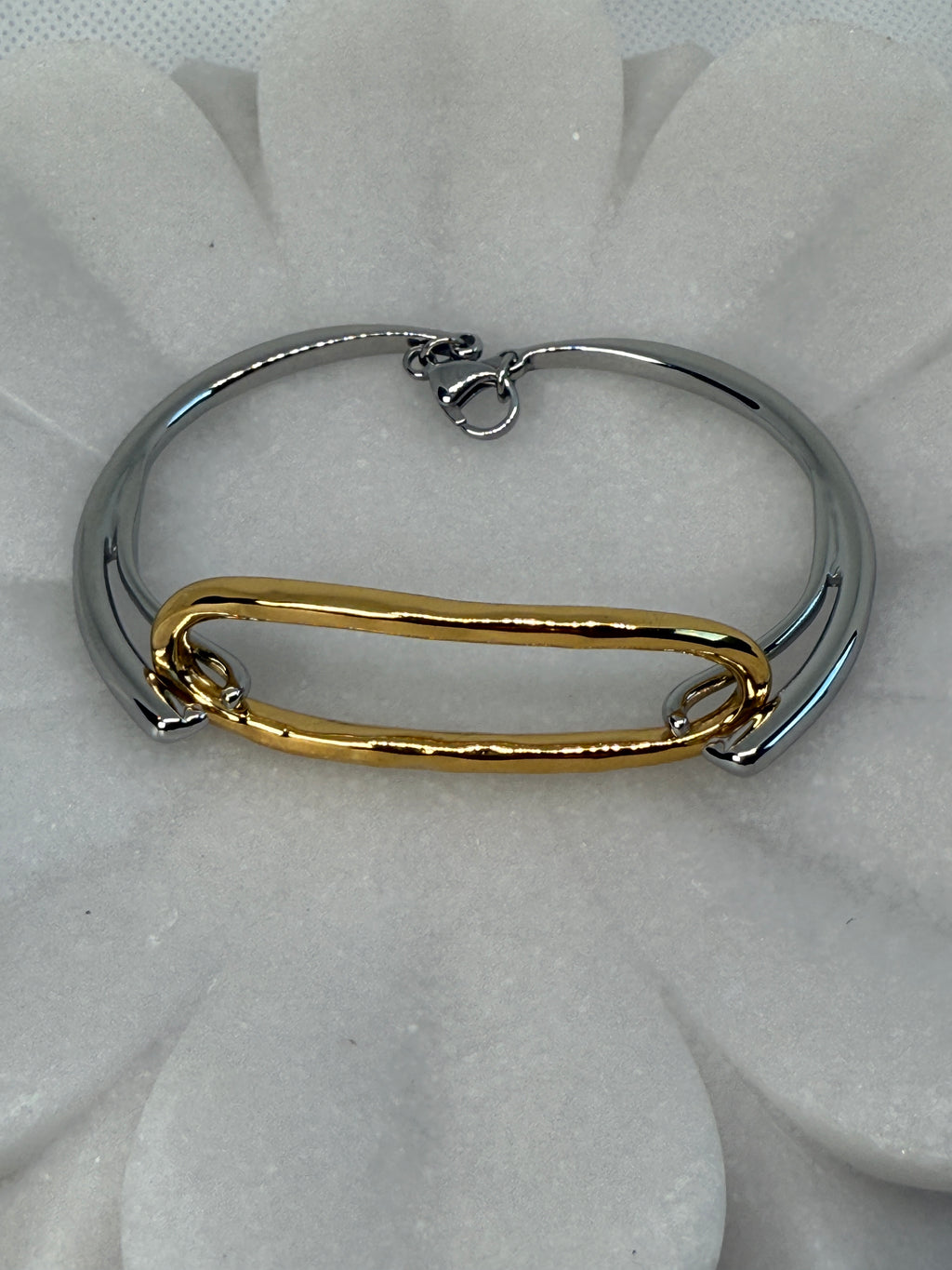 Lilith 18K Non-Tarnish Hoop Bracelet