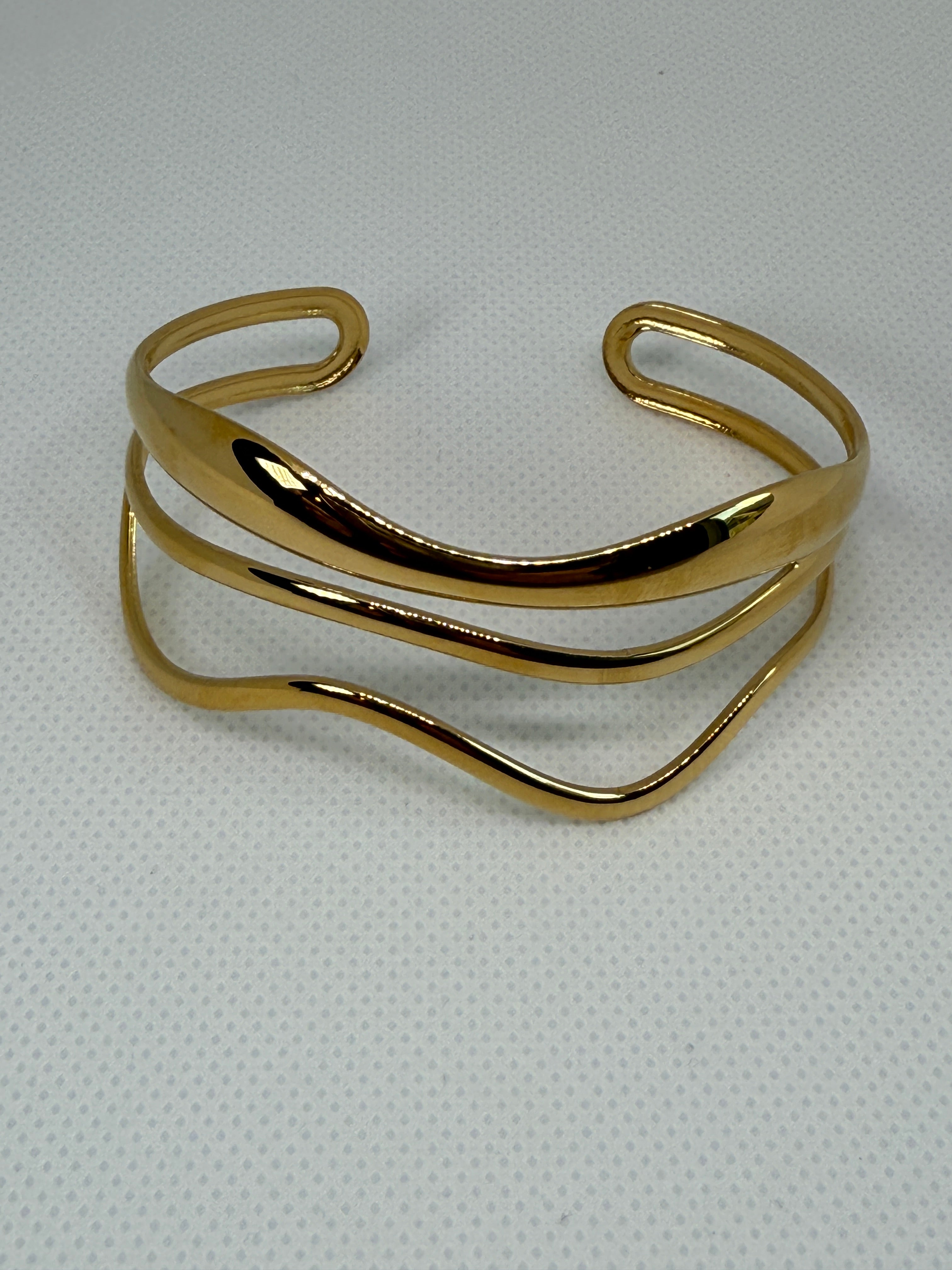 Delacour 18K Gold Non-Tarnish Wavy Cuff Bracelet