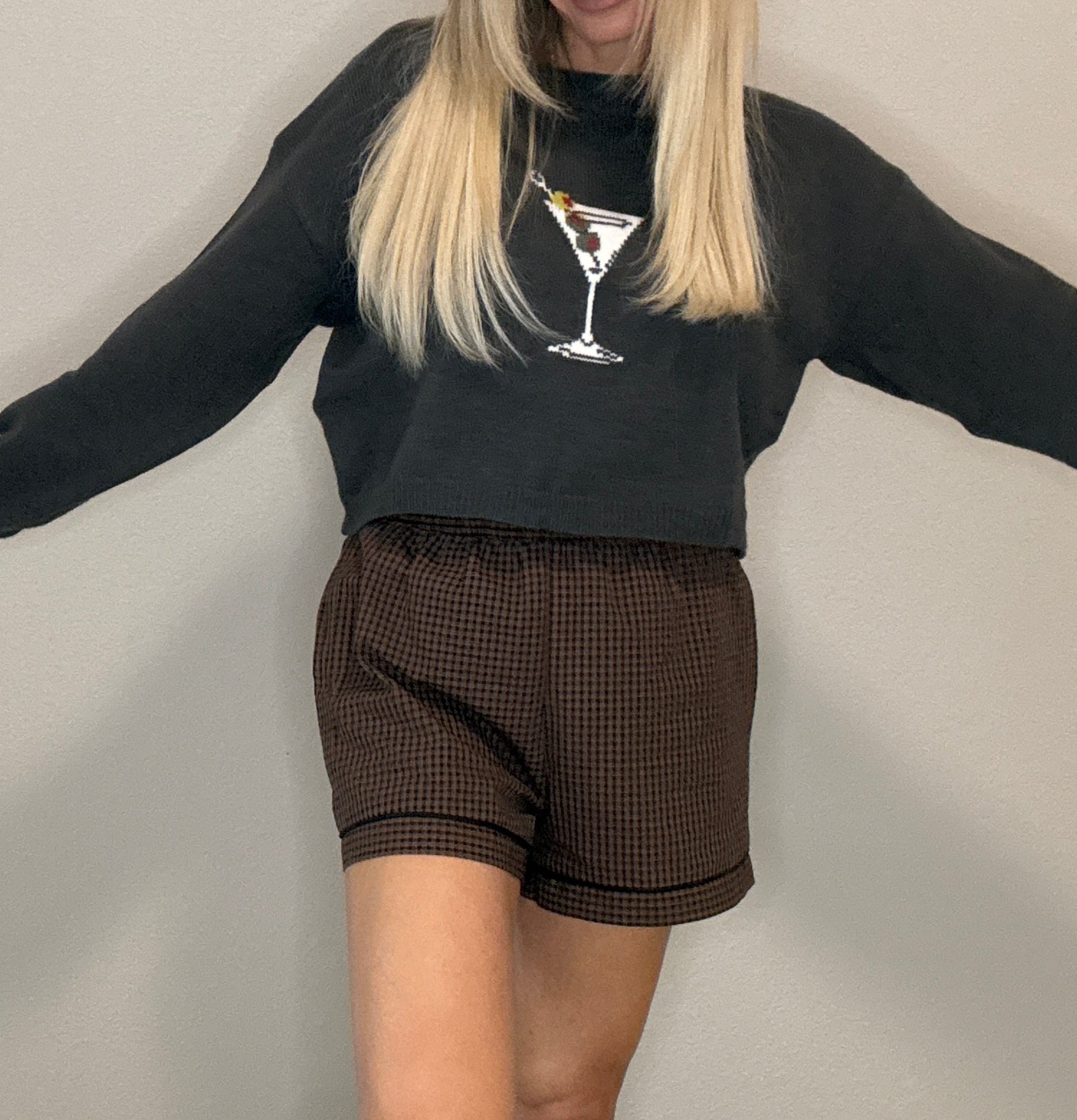 Elastic High-Waisted Trimmed Shorts