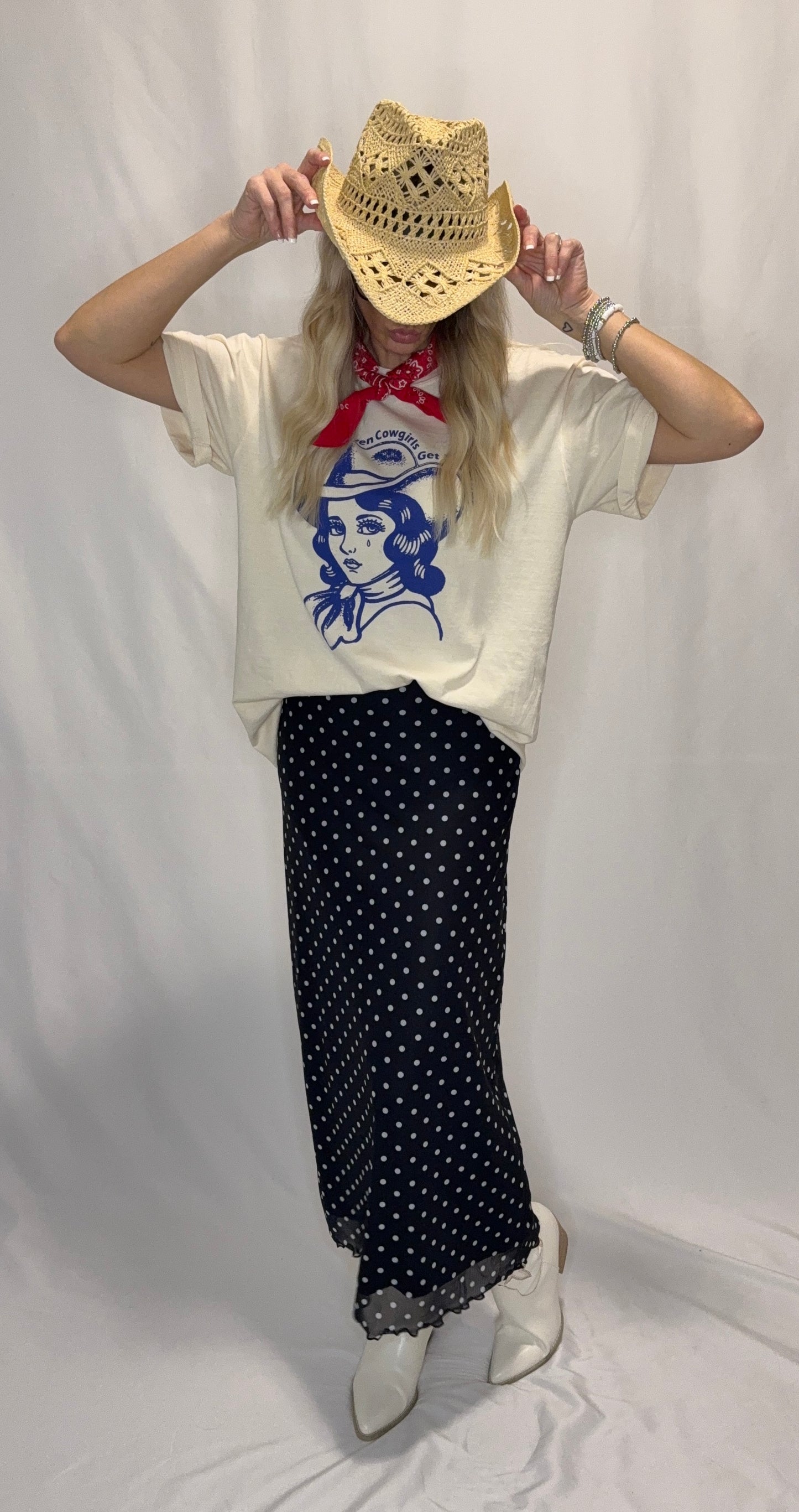 COWGIRLS WESTERN VINTAGE GRAPHIC OVERSIZED TEE