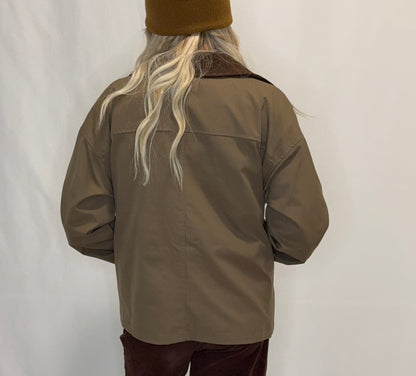 Barn Jacket with Corduroy Collar and Snap Pockets