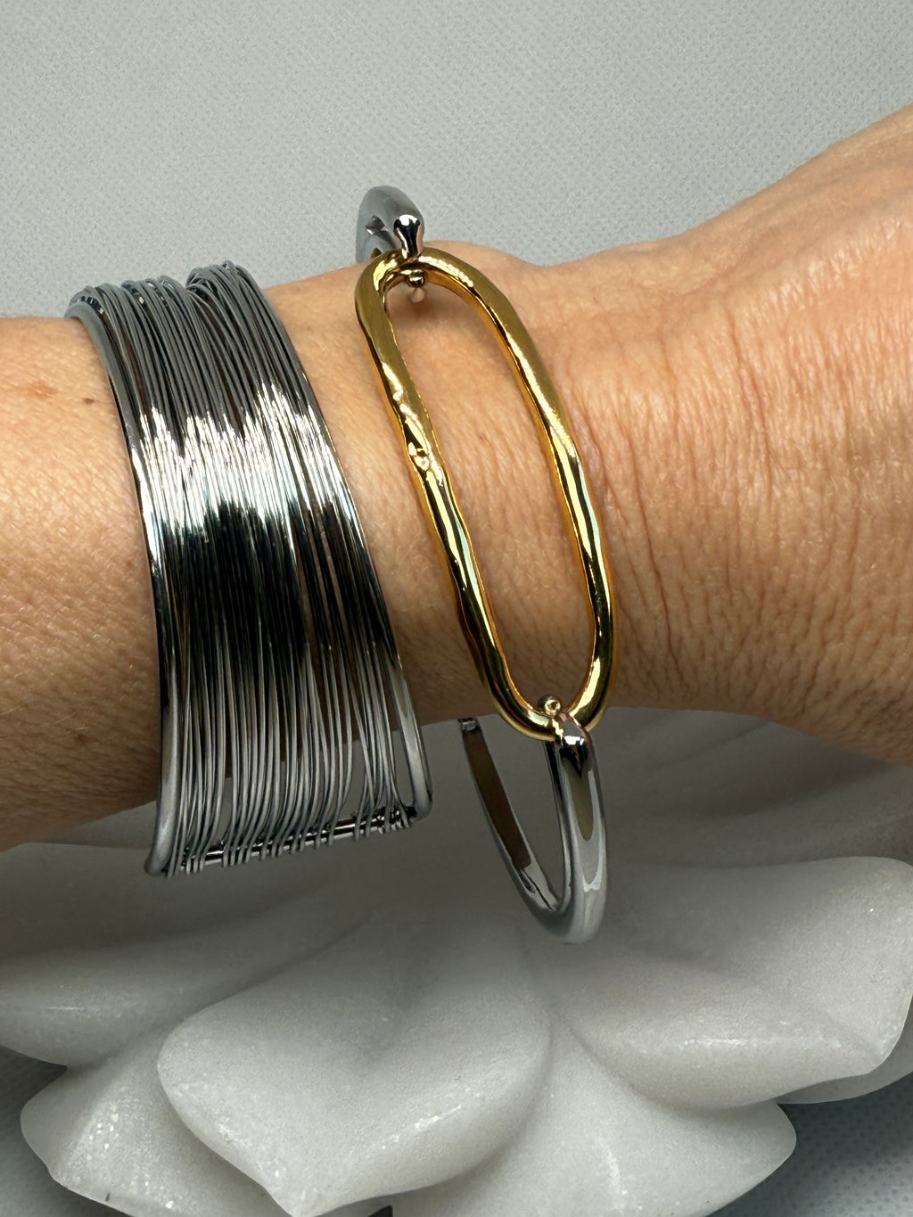 Lilith 18K Non-Tarnish Hoop Bracelet