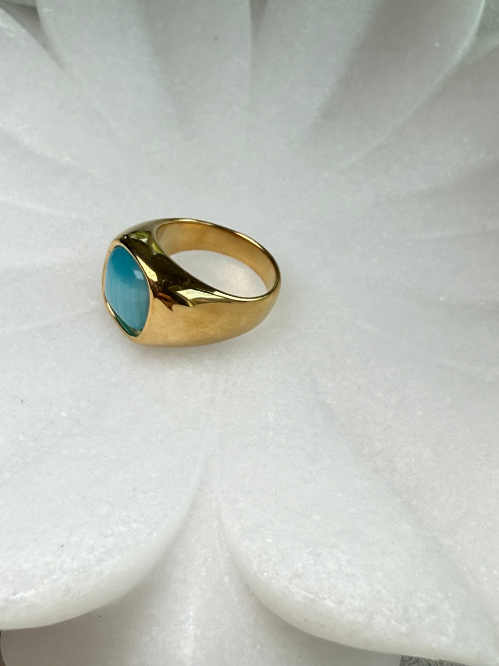 Cat's Eye Stone Ring