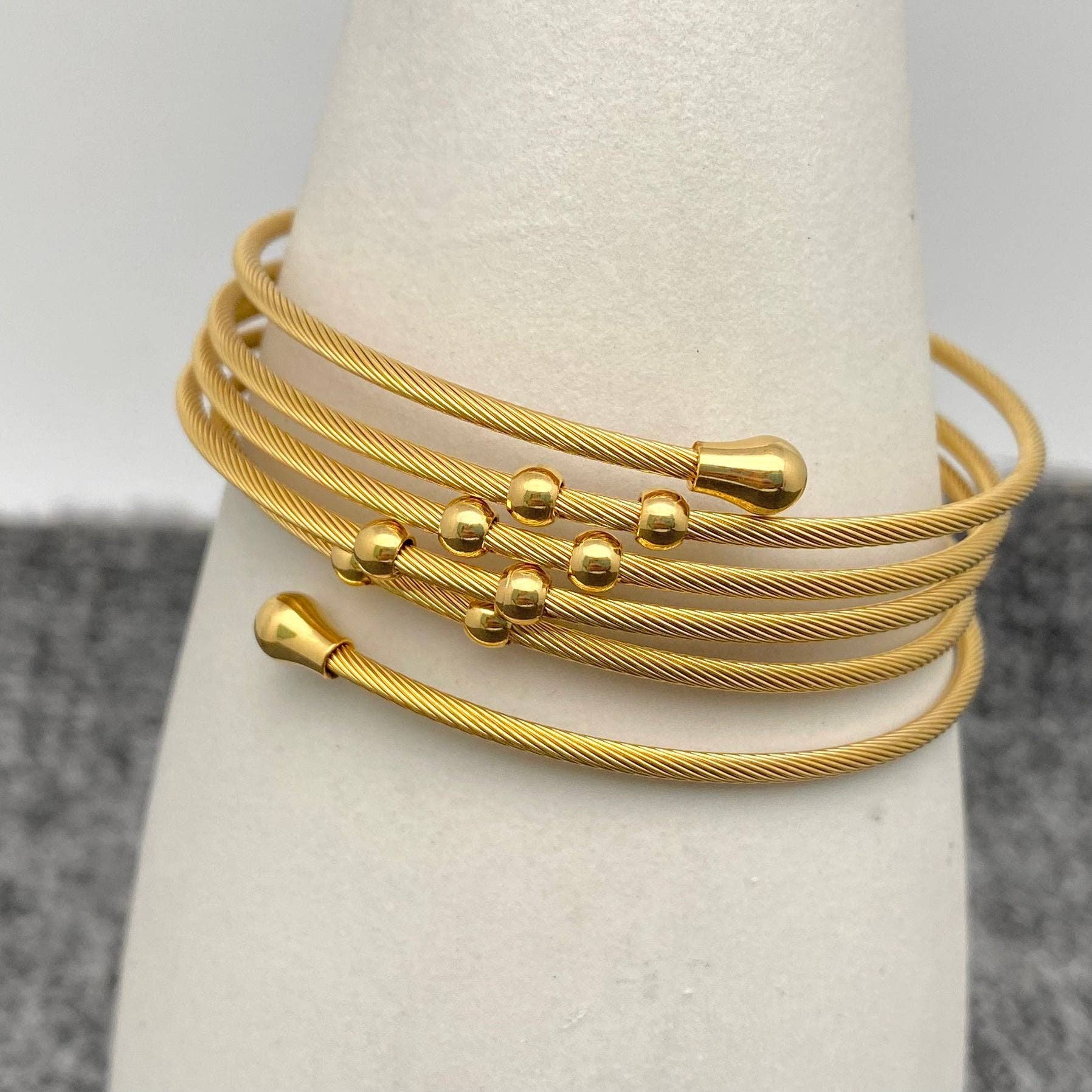 18K Gold-plated SS Multi-layer Spring Design Bracelet