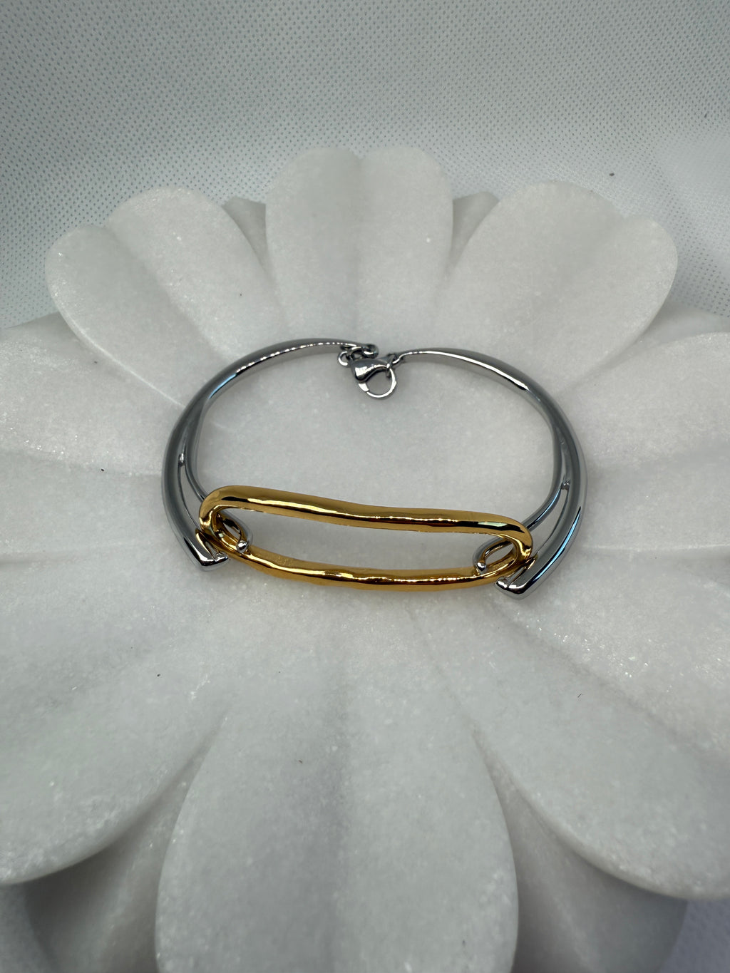 Lilith 18K Non-Tarnish Hoop Bracelet