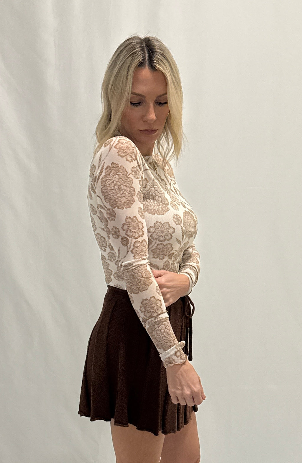 Floral-Print Mesh Mock-Neck Raglan Top