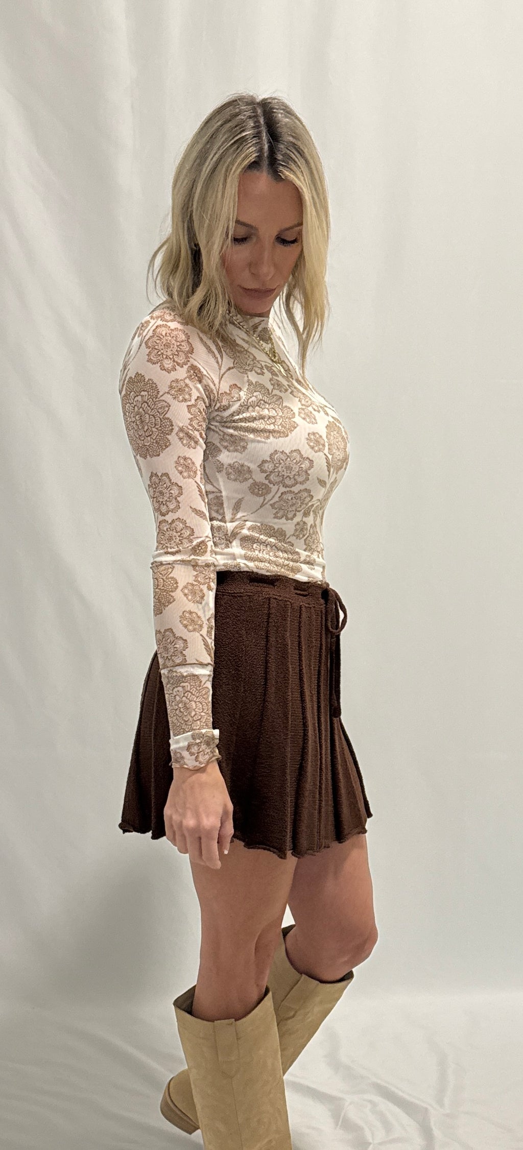 Floral-Print Mesh Mock-Neck Raglan Top