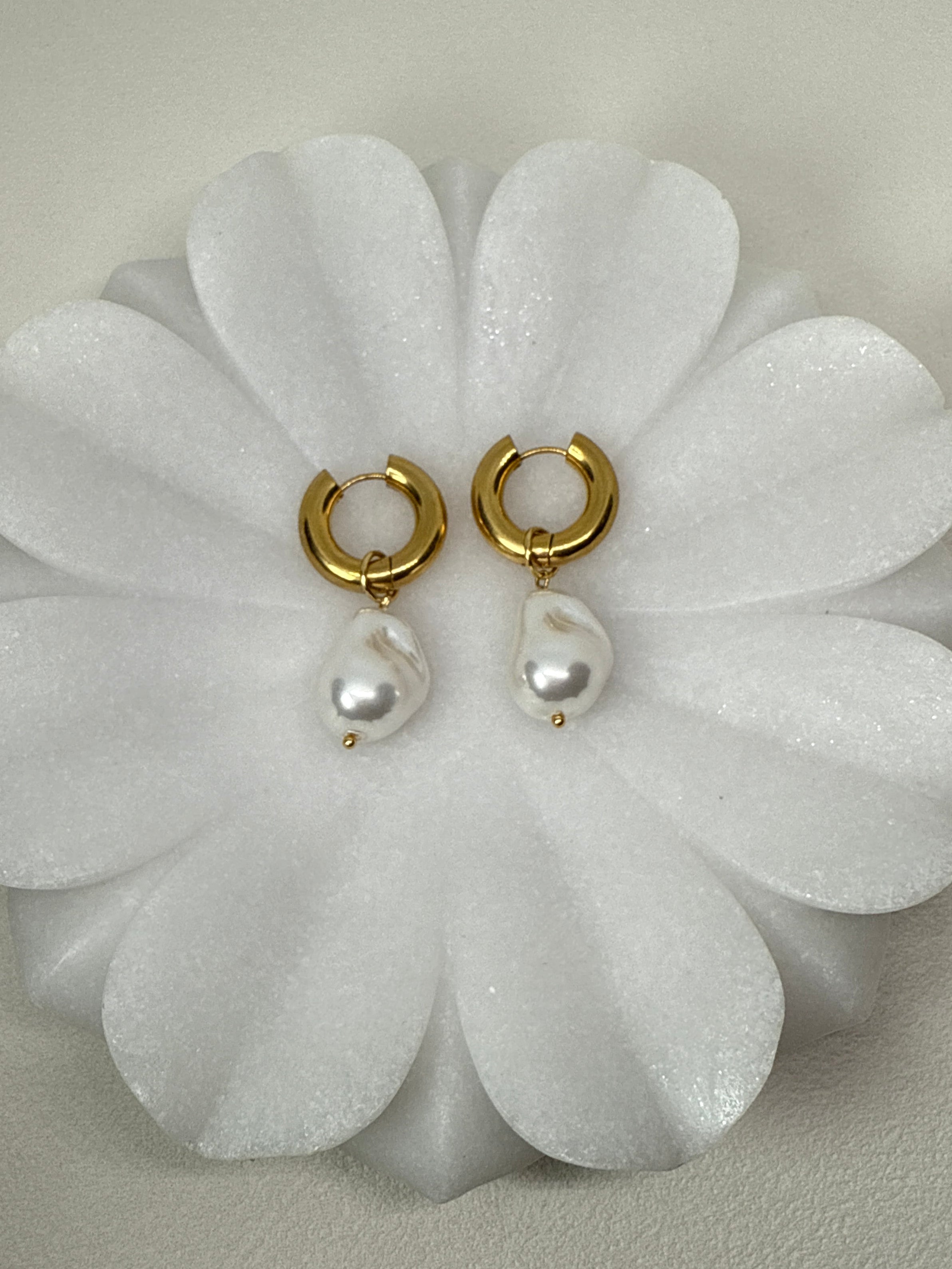 18K Gold Oceana Gold Statement Large Pearl Earring