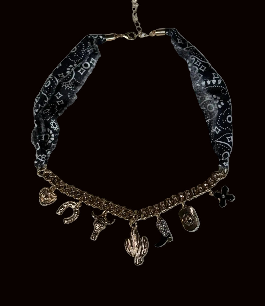 CHARM ANIMAL SCARF NECKLACE-WESTERN CROSS BOOT HAT