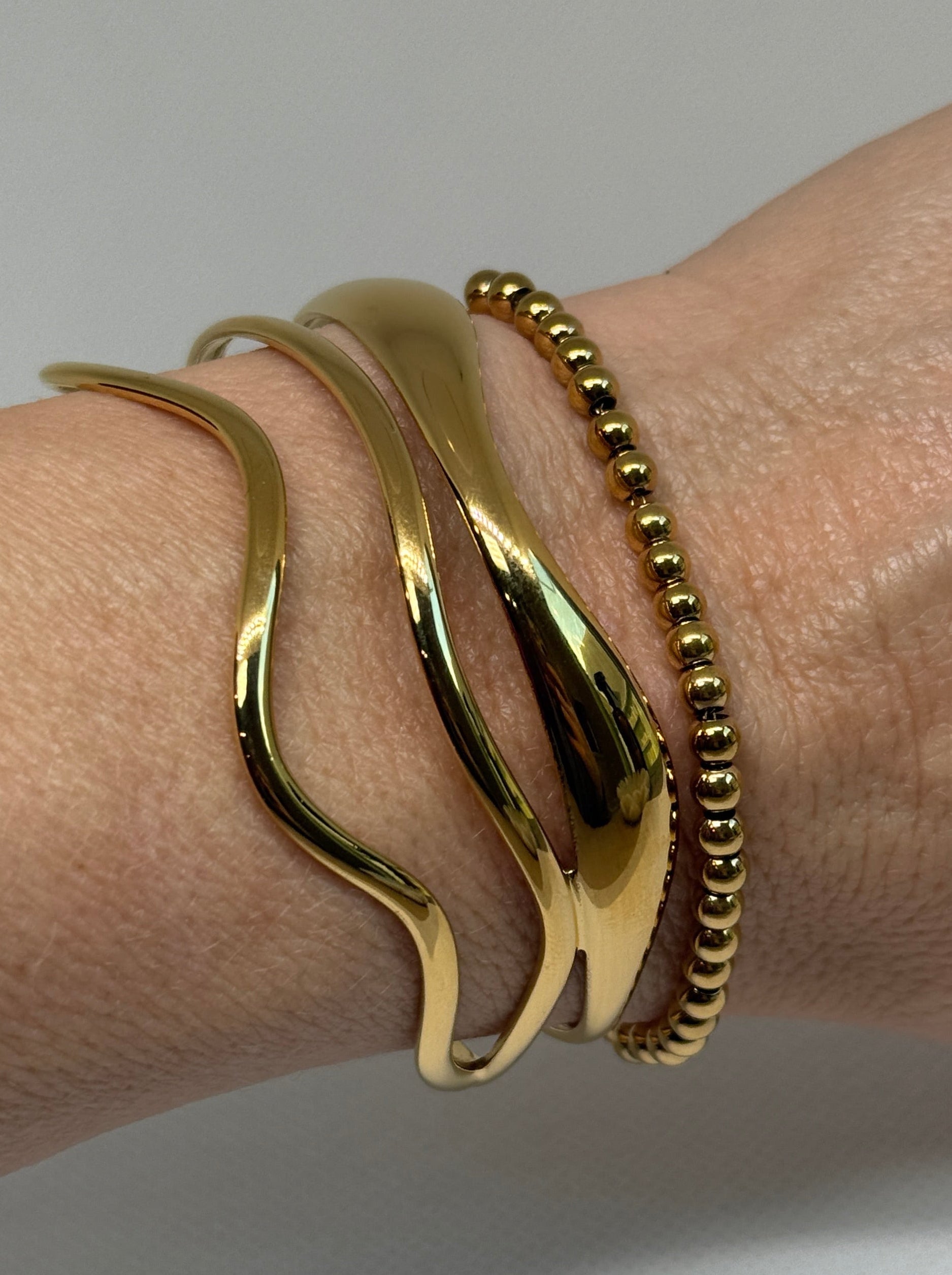 Delacour 18K Gold Non-Tarnish Wavy Cuff Bracelet