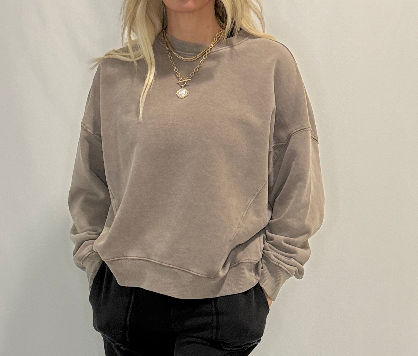 Pigment Washed Relaxed Fit Sweatshirt
