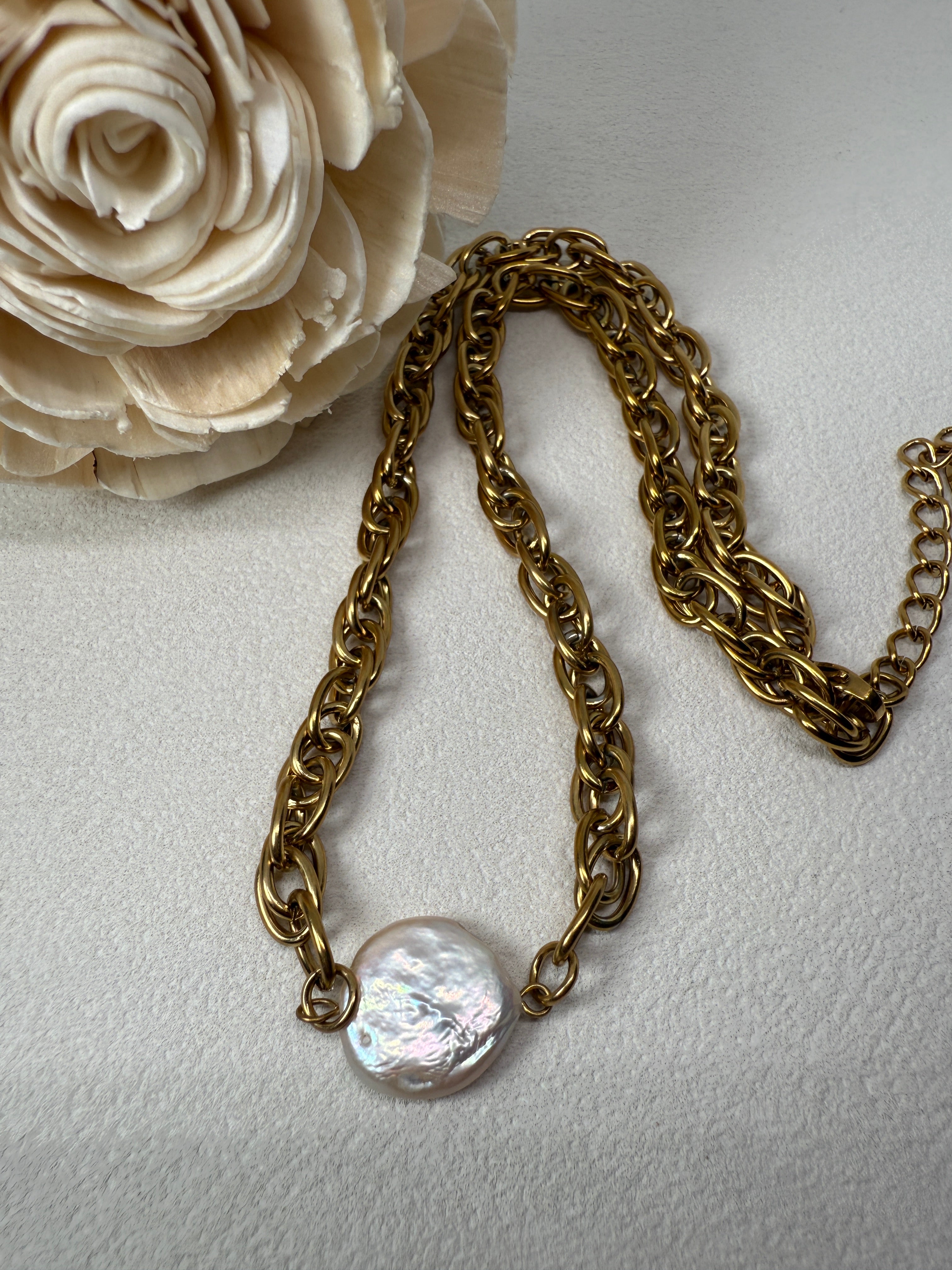 Loan 18K Non-Tarnish Bold Pearl Chain Necklace