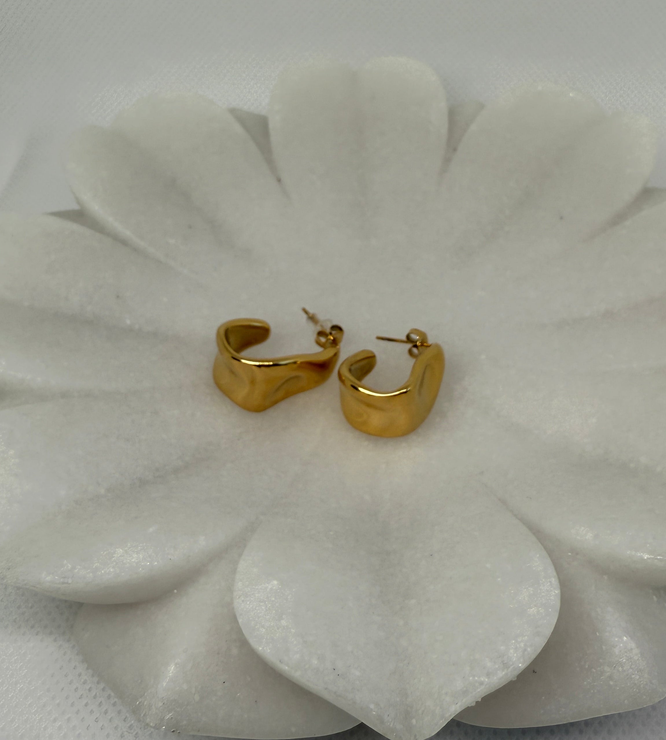 Ninelle 18K Gold Non-Tarnish Sculpted Wave Hoop Earrings