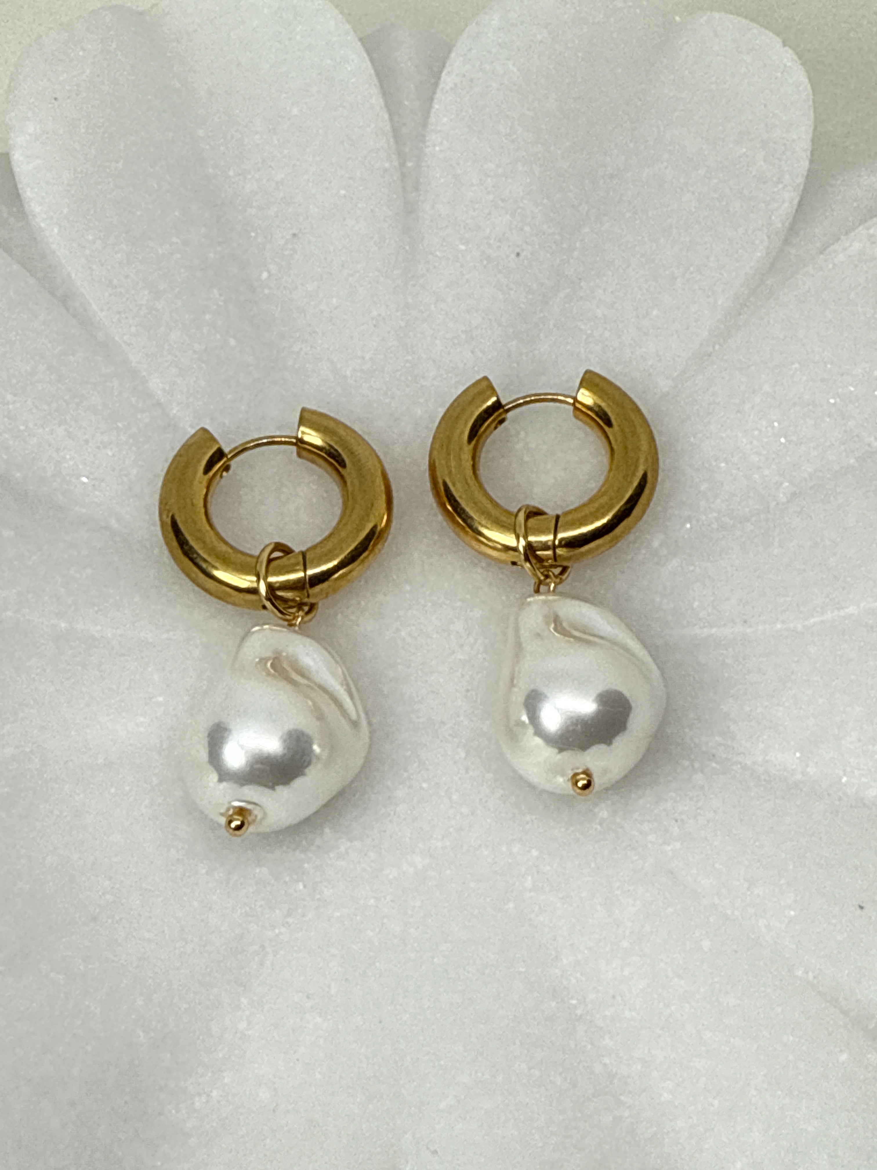 18K Gold Oceana Gold Statement Large Pearl Earring