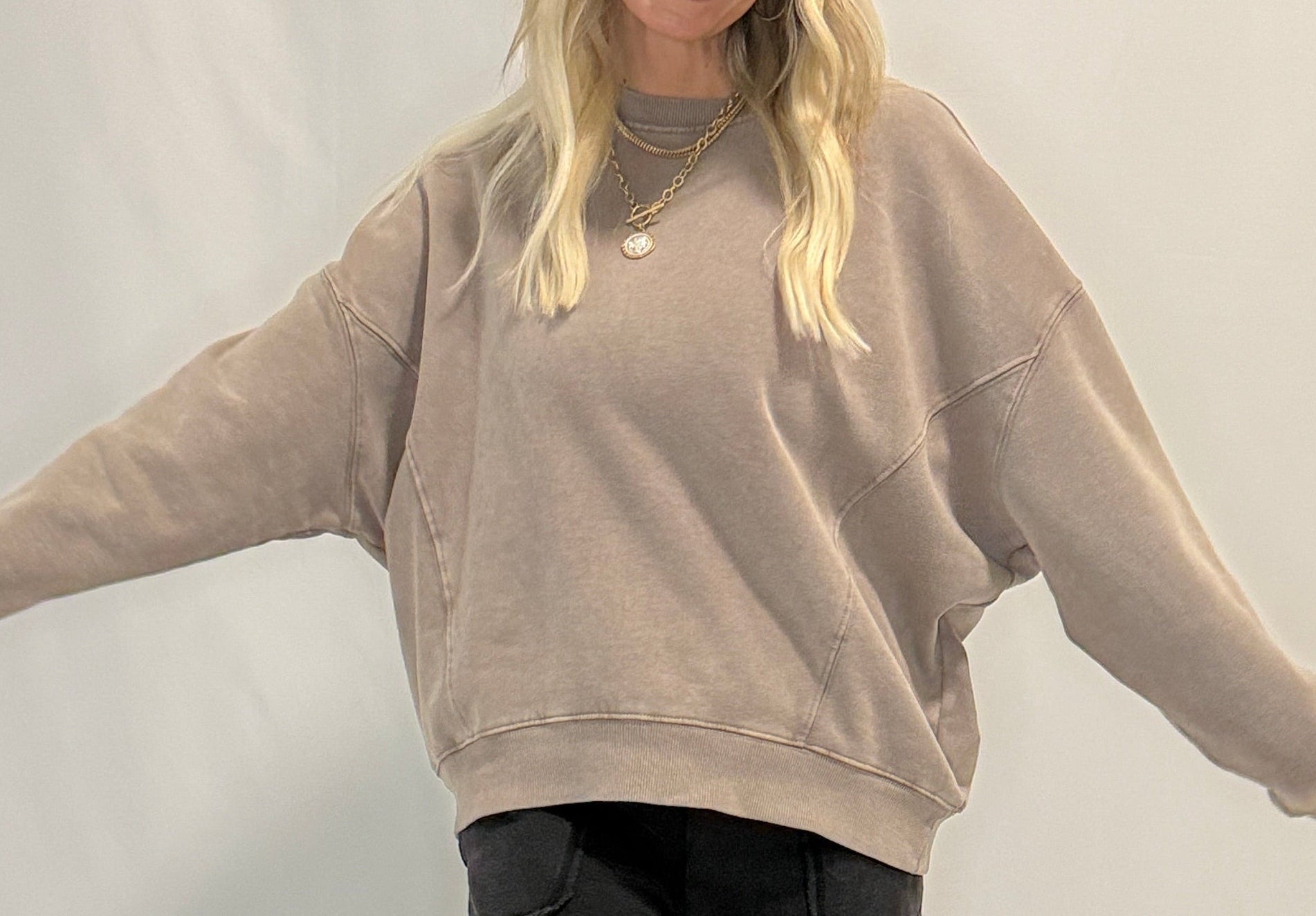 Pigment Washed Relaxed Fit Sweatshirt