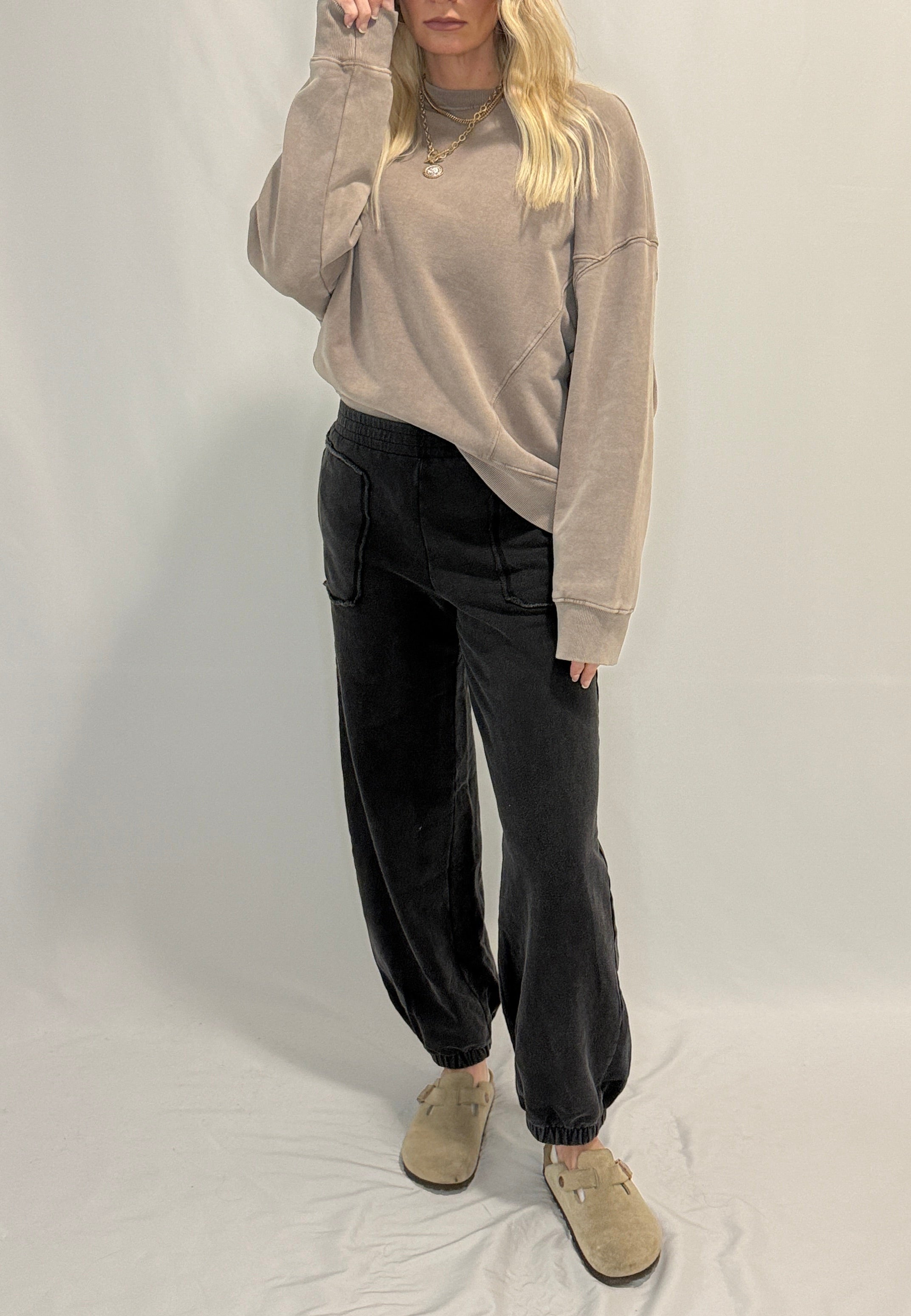 Pigment Washed Relaxed Fit Sweatshirt