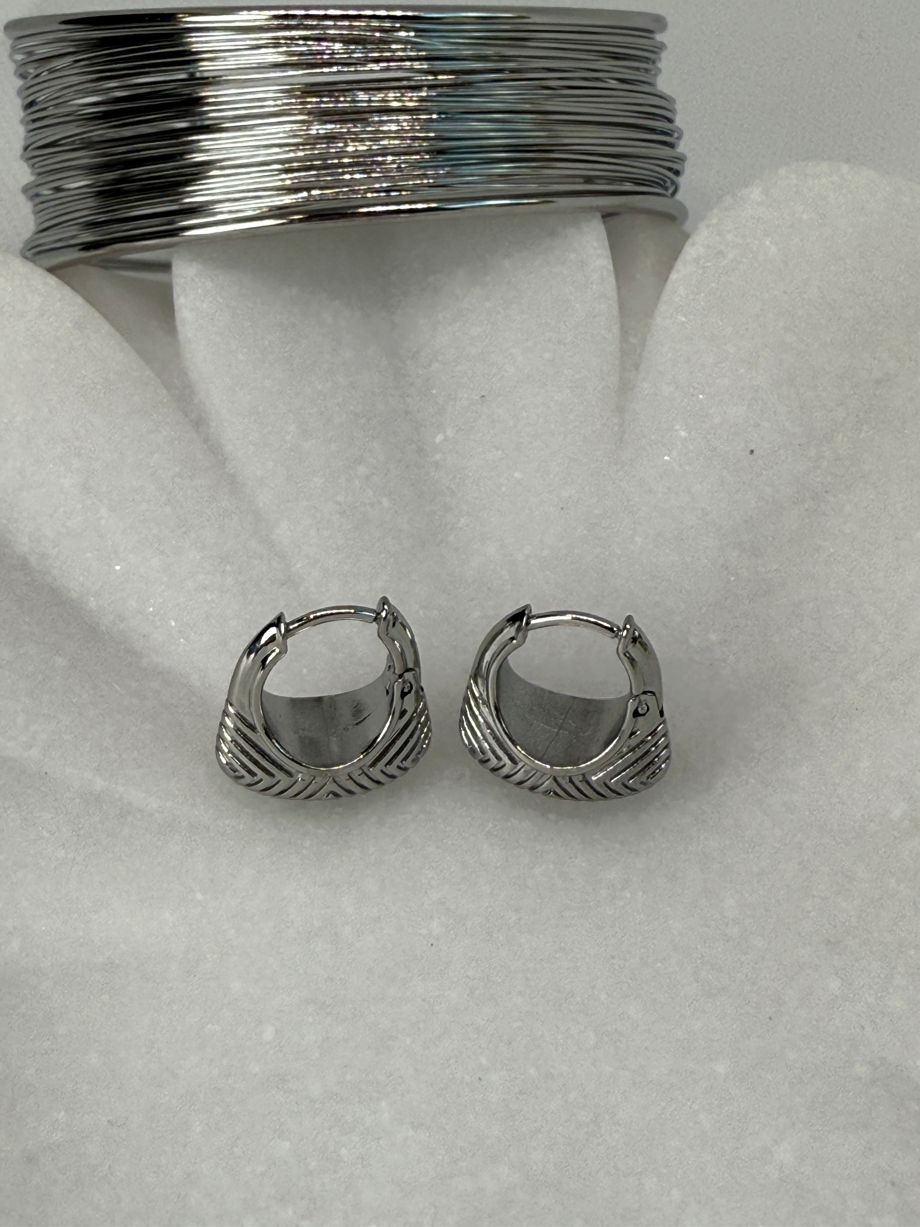 Prisme Non-Tarnish Stainless Steel Textured Hoop Earrings