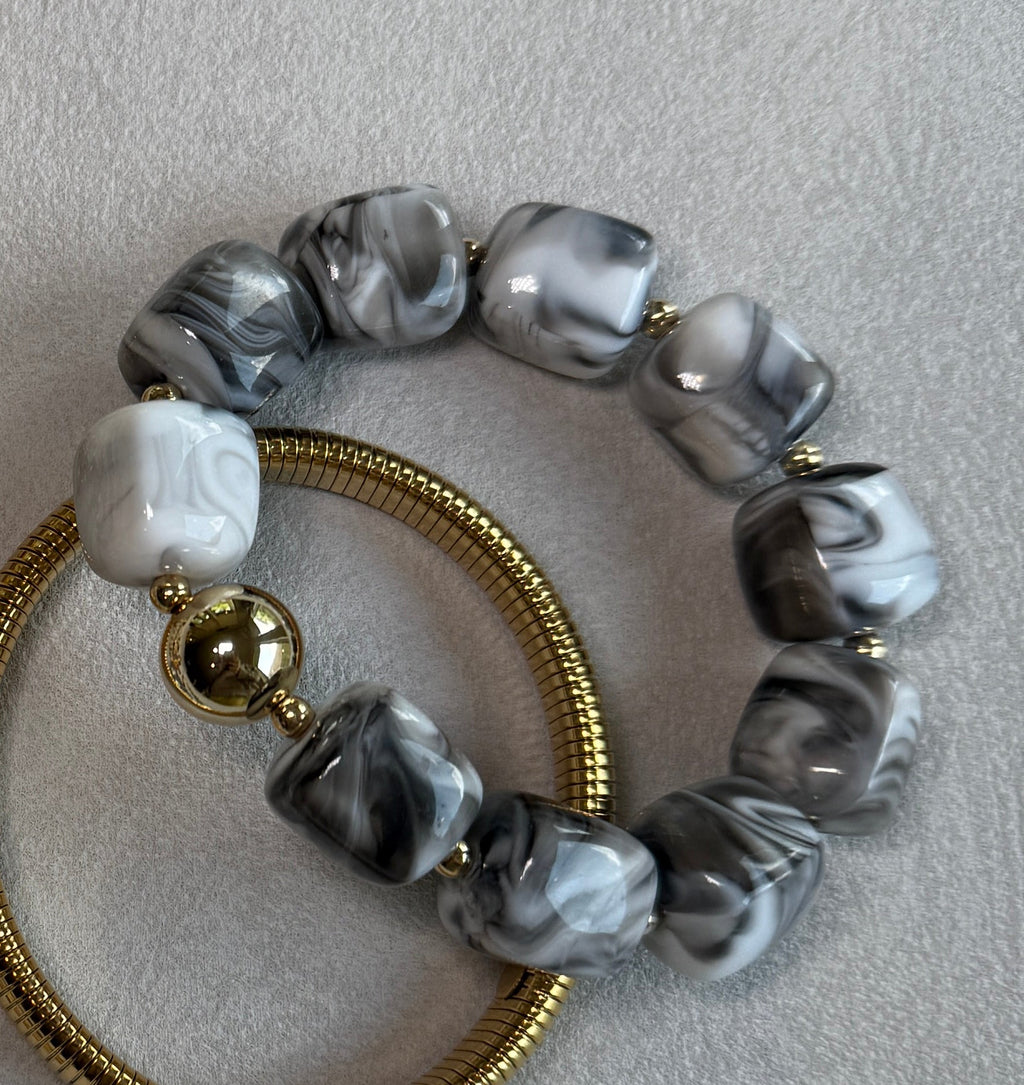 0.59in/15mm Large Block Acrylic Beaded Elastic Bracelet
